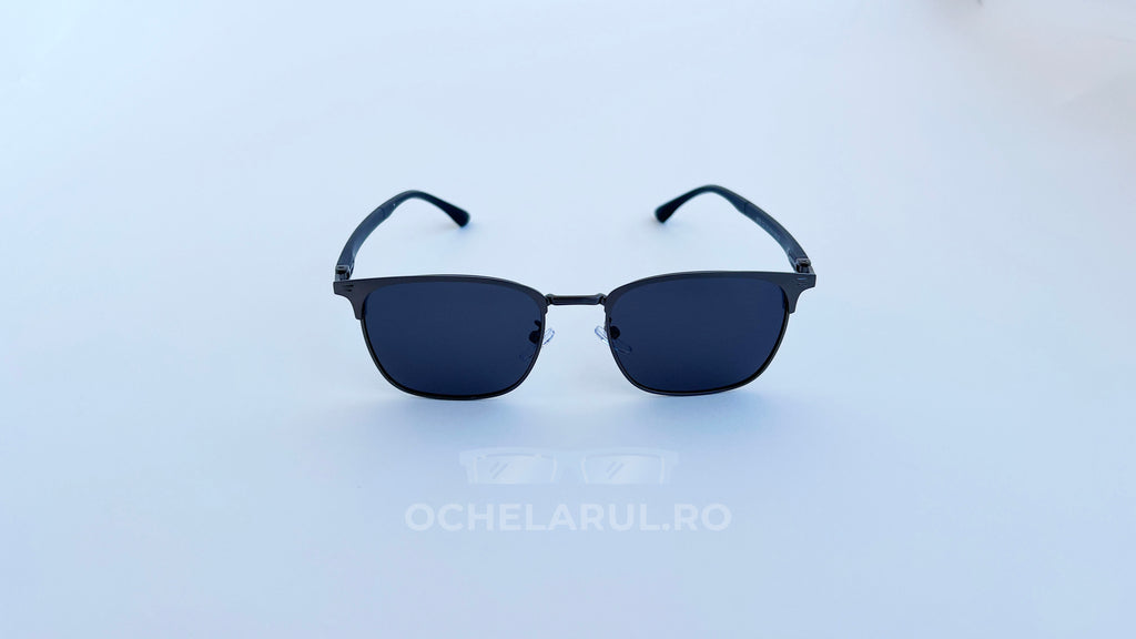 Ochelari de soare Armani EA2164D Style Polarizati, rama gri gunmetal si lentile negre, vedere fata