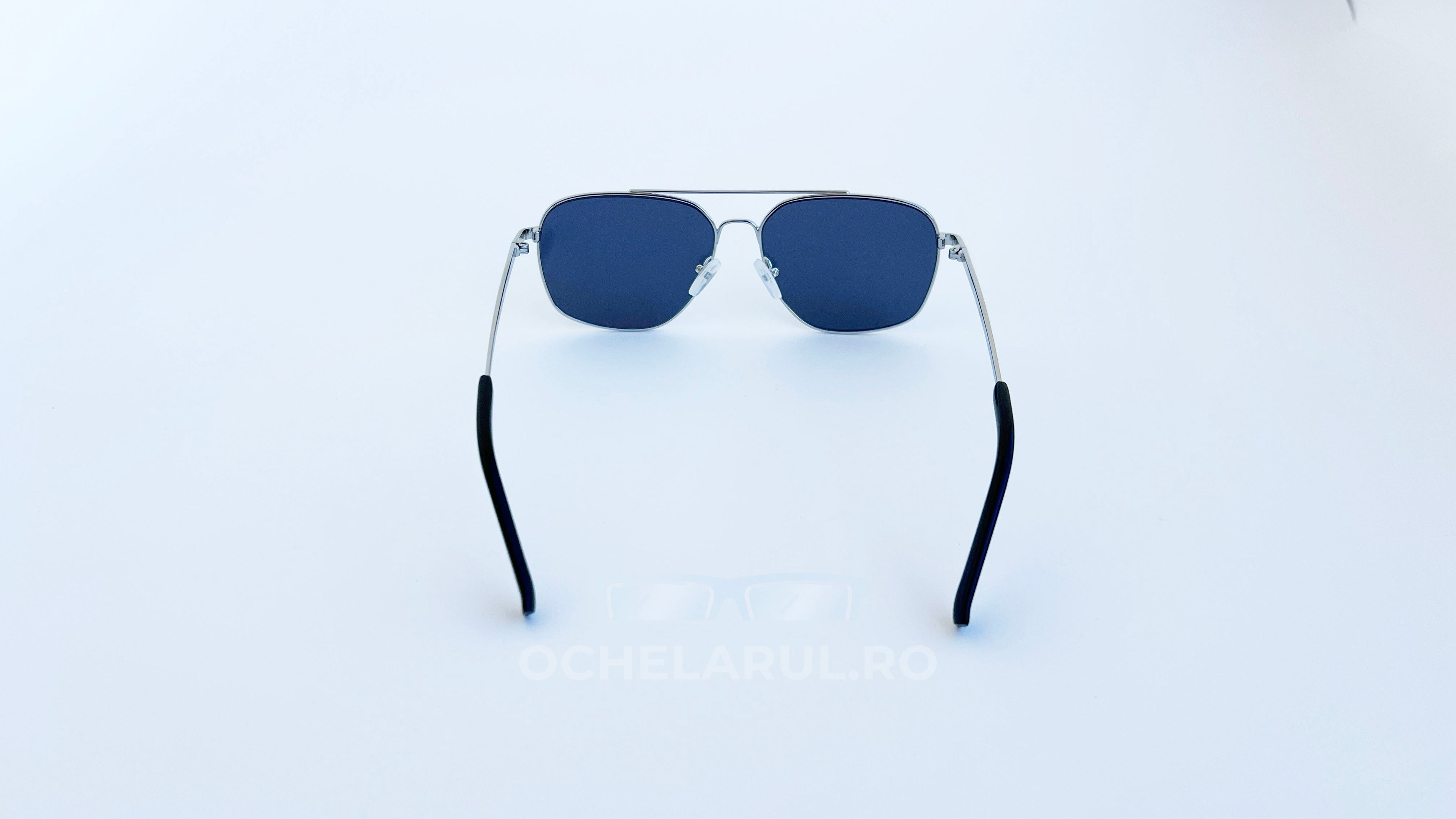 Ochelari de soare Aviator cu punte dubla, rama argintie si lentile negre, vedere spate
