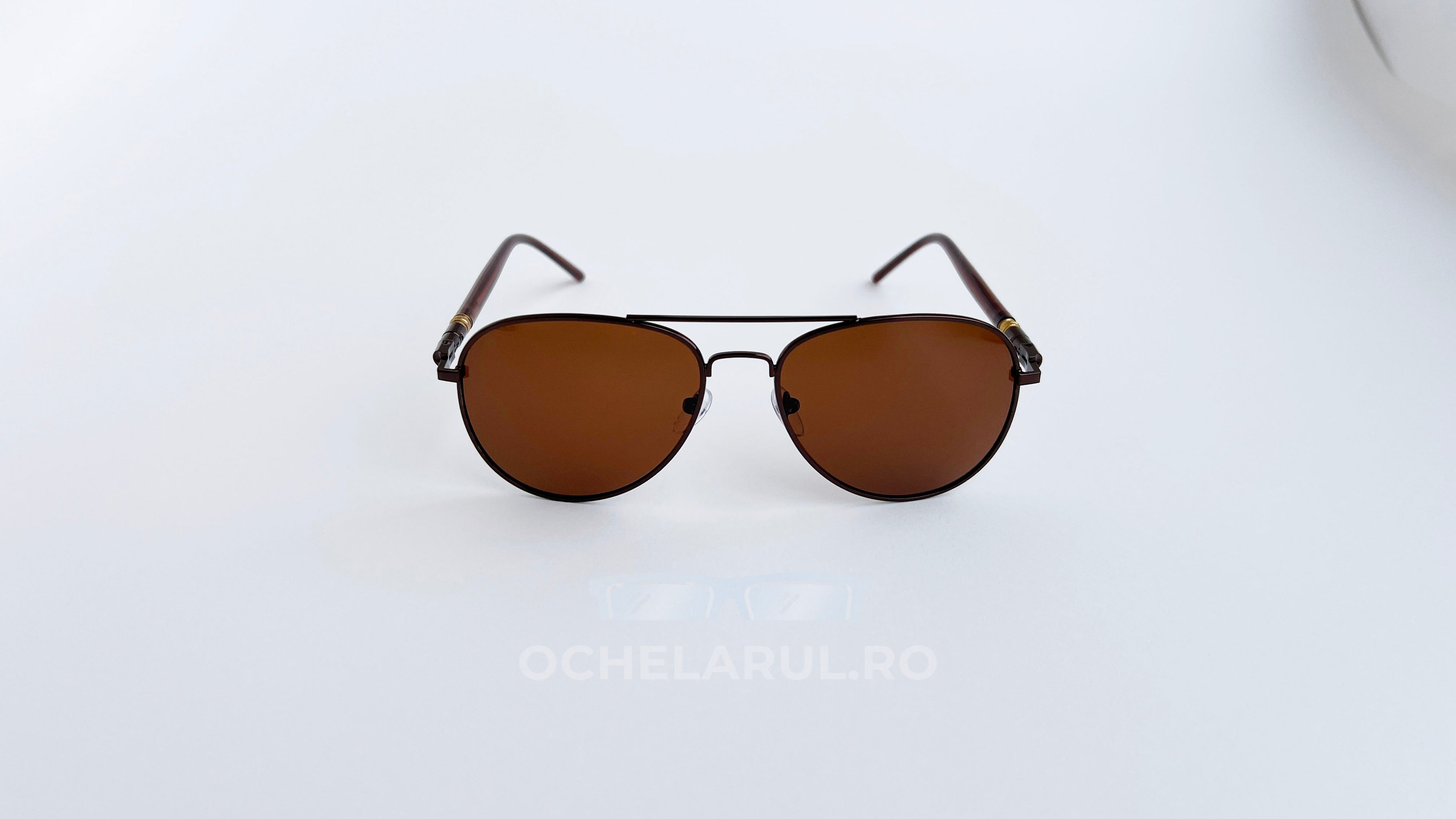 Ochelari de soare Aviator Polarizați cu rame maro și lentile maro, design clasic pentru bărbați.