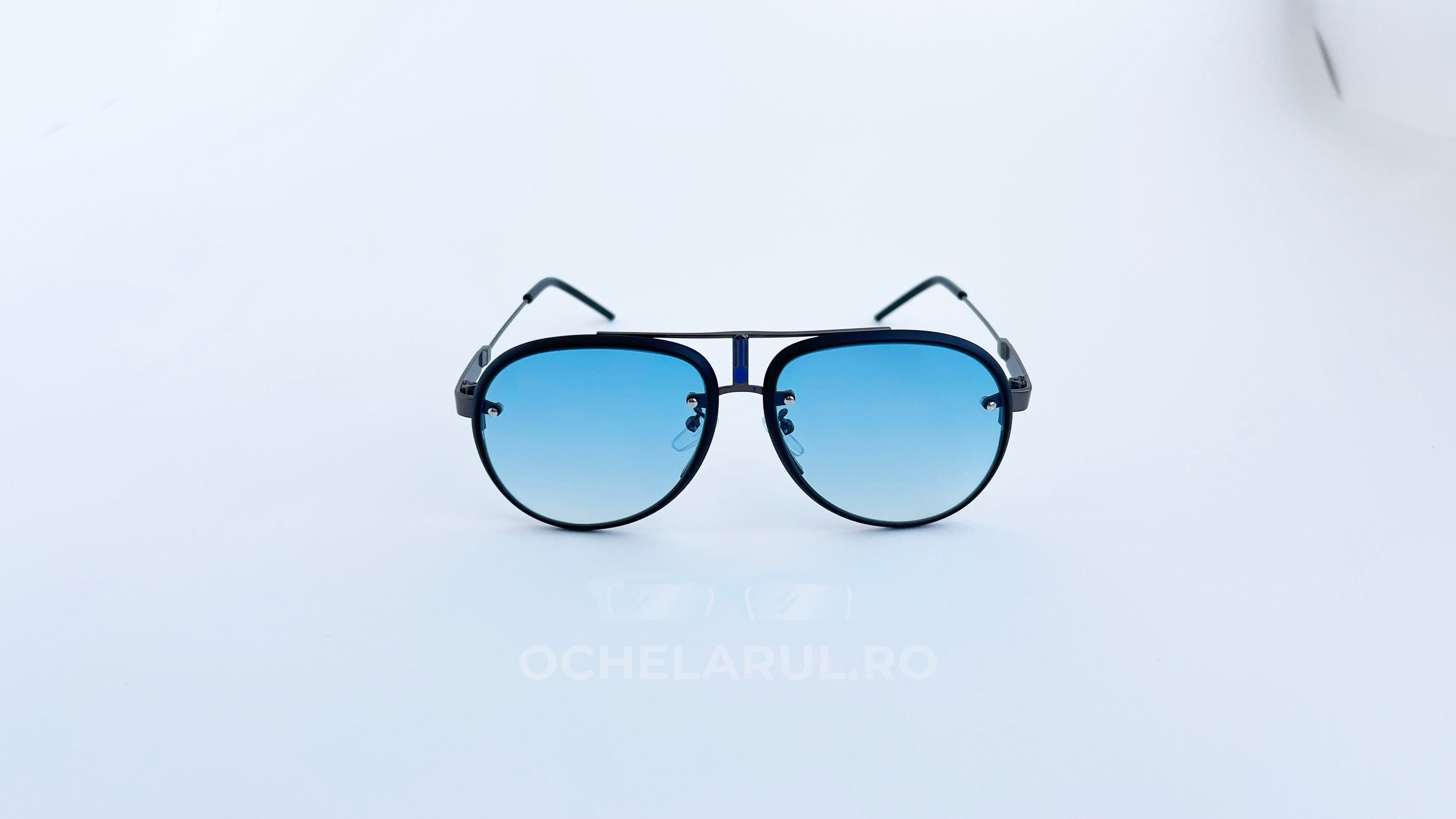 Ochelari de soare Carrera Glory style, rama neagra-gri si lentile albastre degrade, vedere fata
