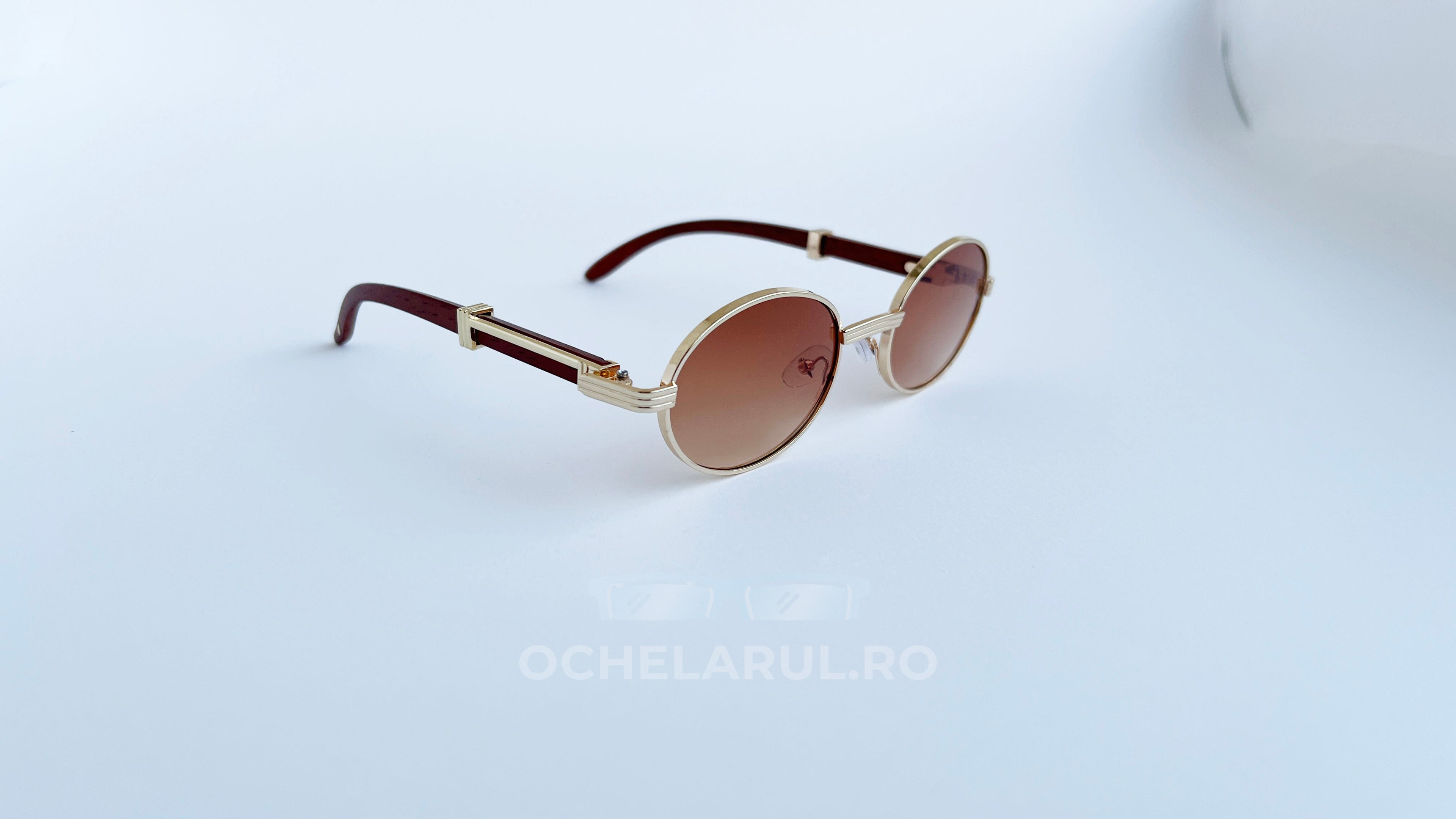 Ochelari de soare Cartier Giverny Style cu rame aurii și maro și lentile degrade maro, eleganți pentru bărbați.