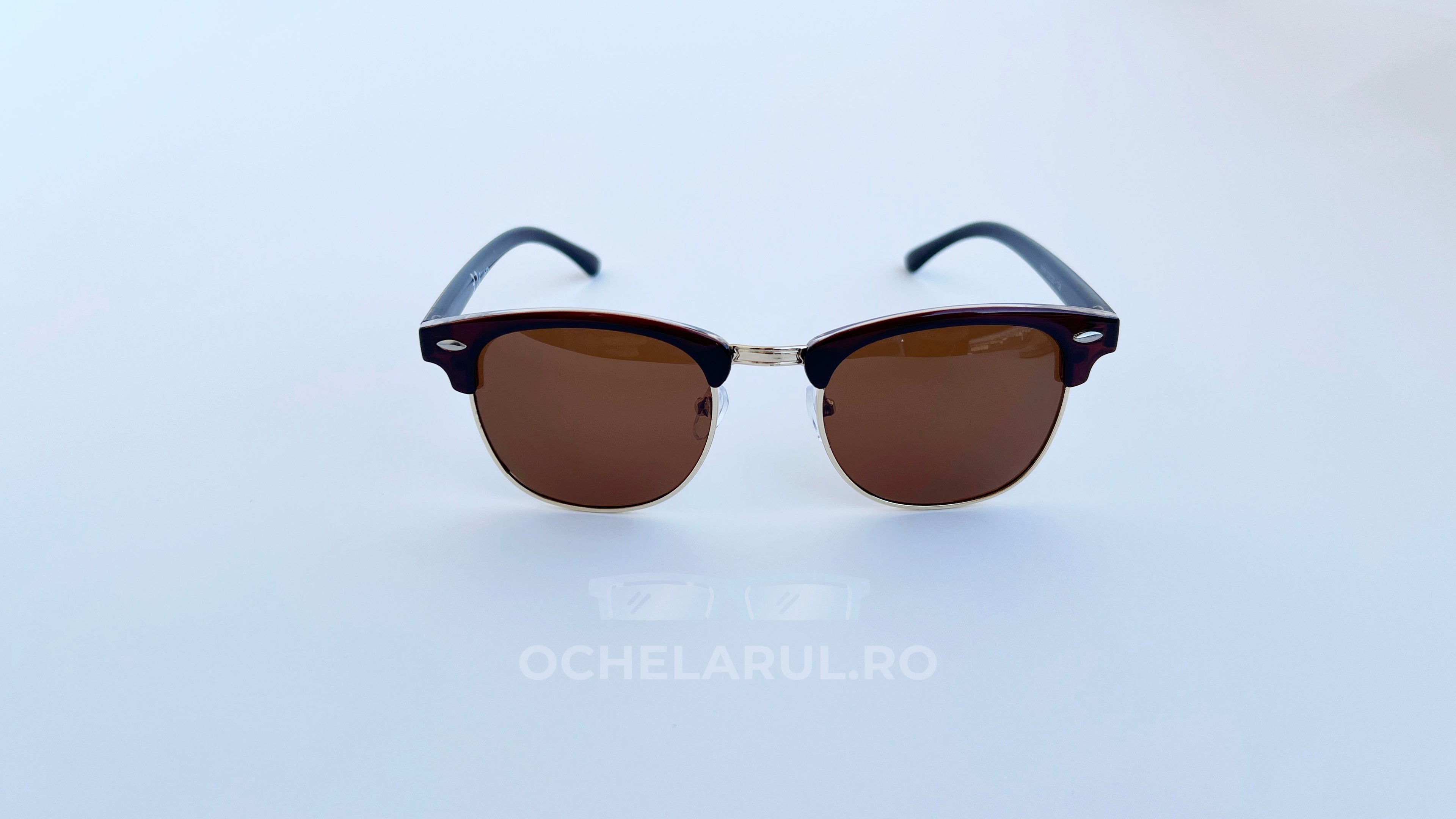 Ochelari de soare Clubmaster Polarizați cu rame maro și lentile maro, model clasic pentru bărbați.