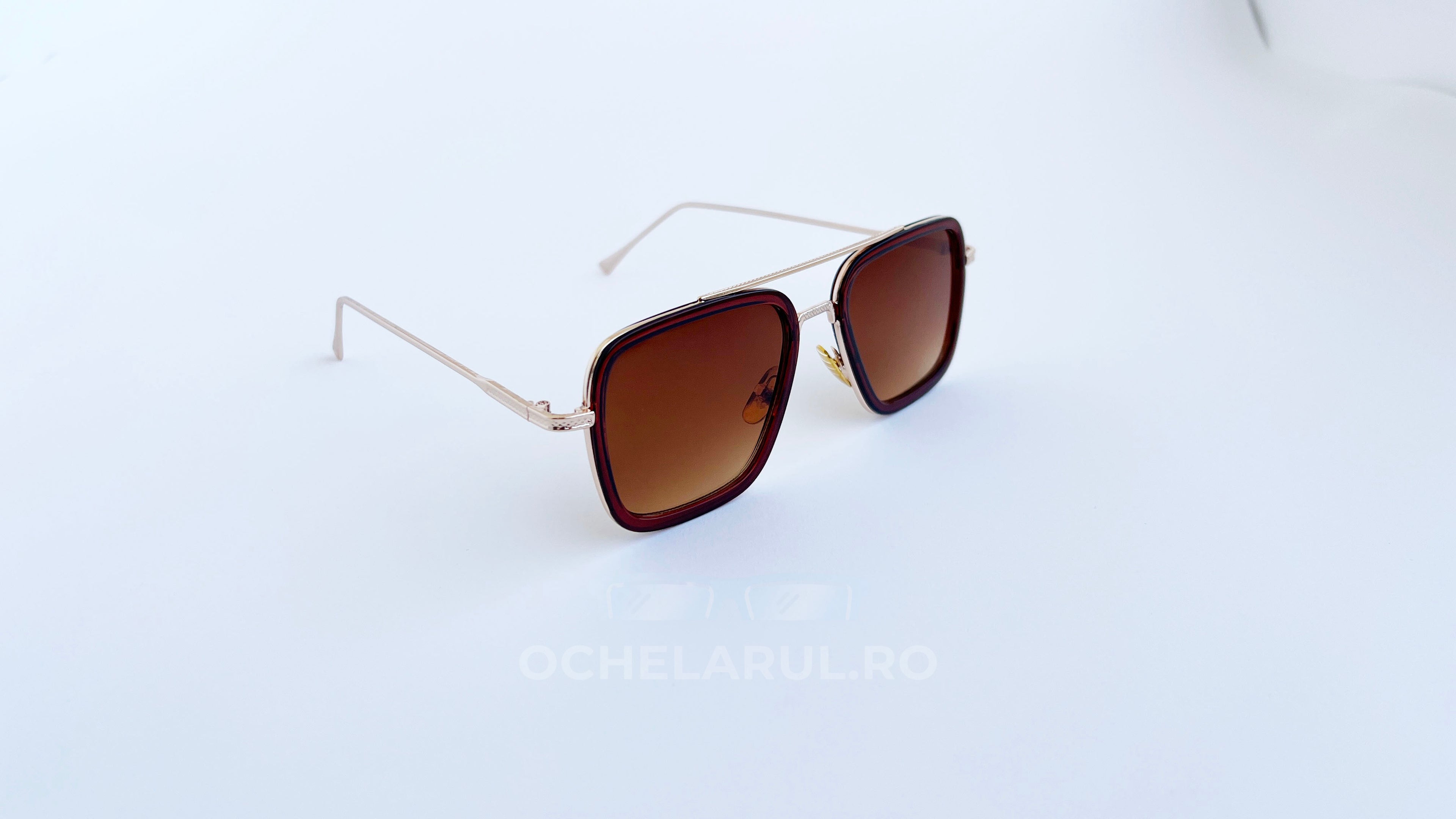 Ochelari de soare Dita Flight rama aurie-neagra si lentile maro degrade, prezentare