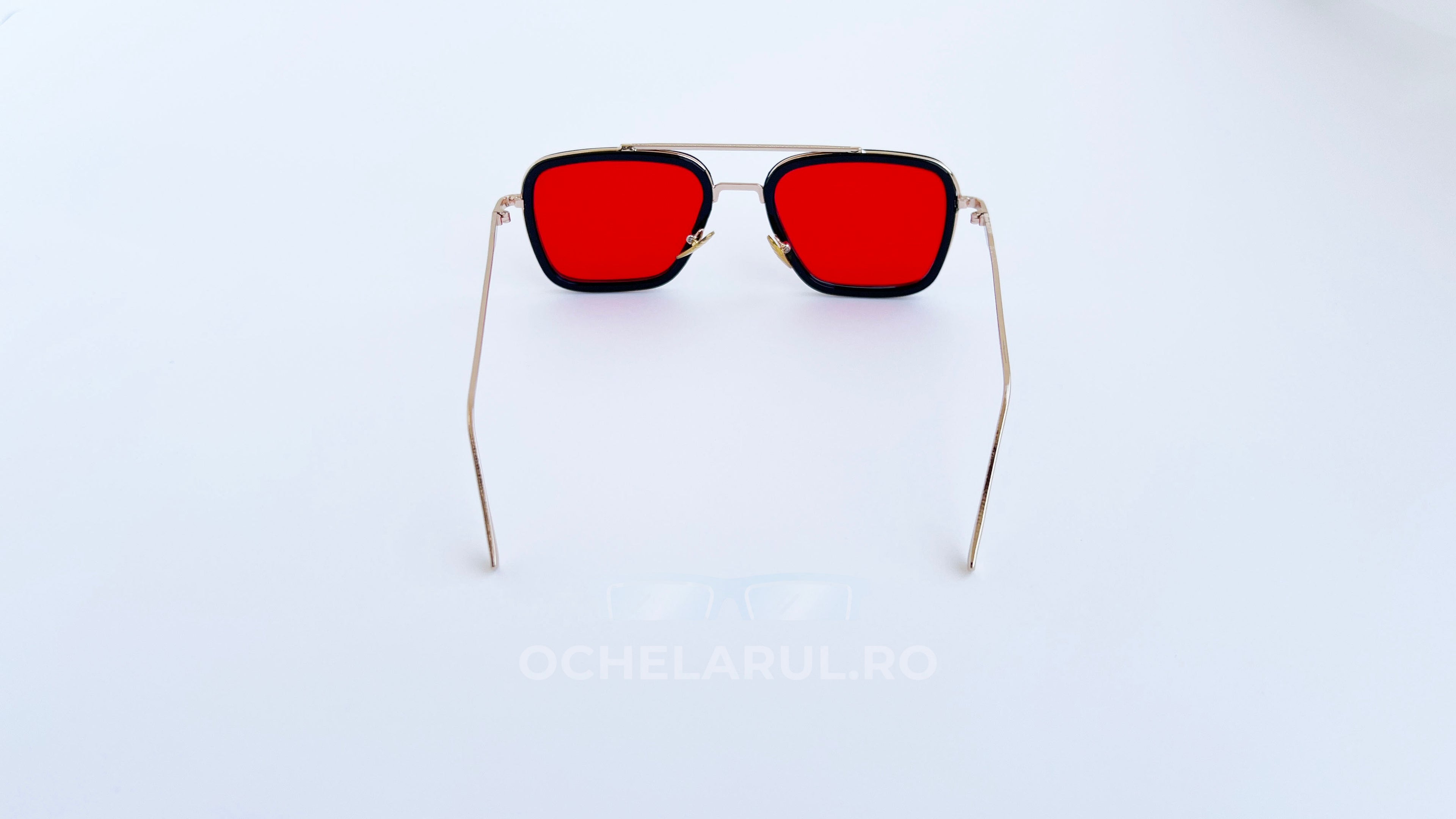 Ochelari de soare Dita Flight, rama aurie neagra si lentile rosii, vedere spate