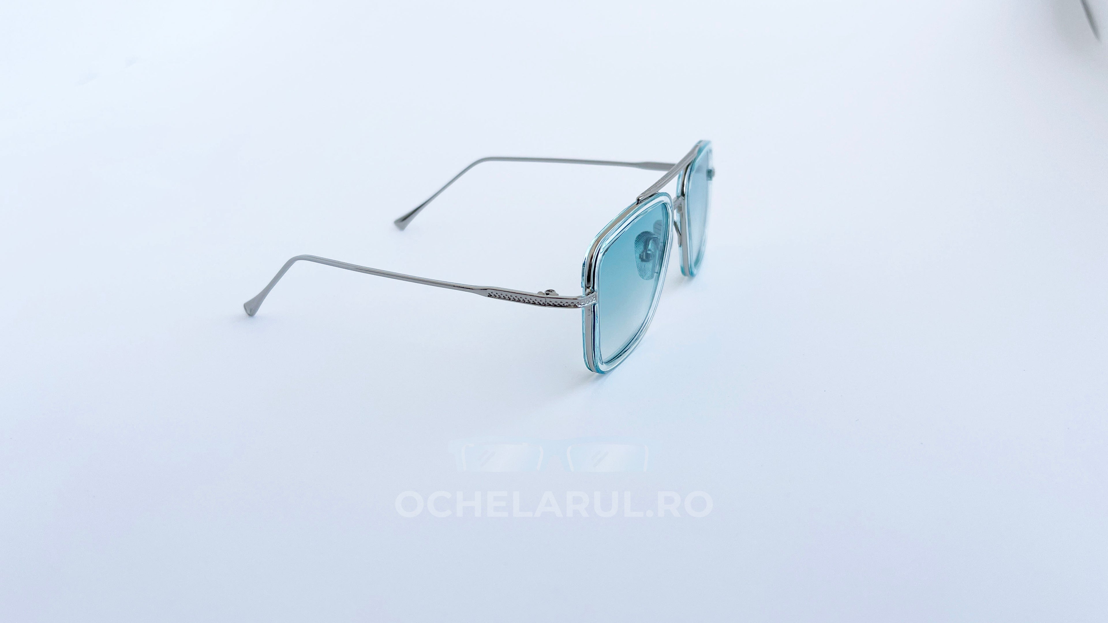 Ochelari Dita Flight Style cu rame transparente argintii și lentile verzi degrade, ochelari de soare bărbați eleganți