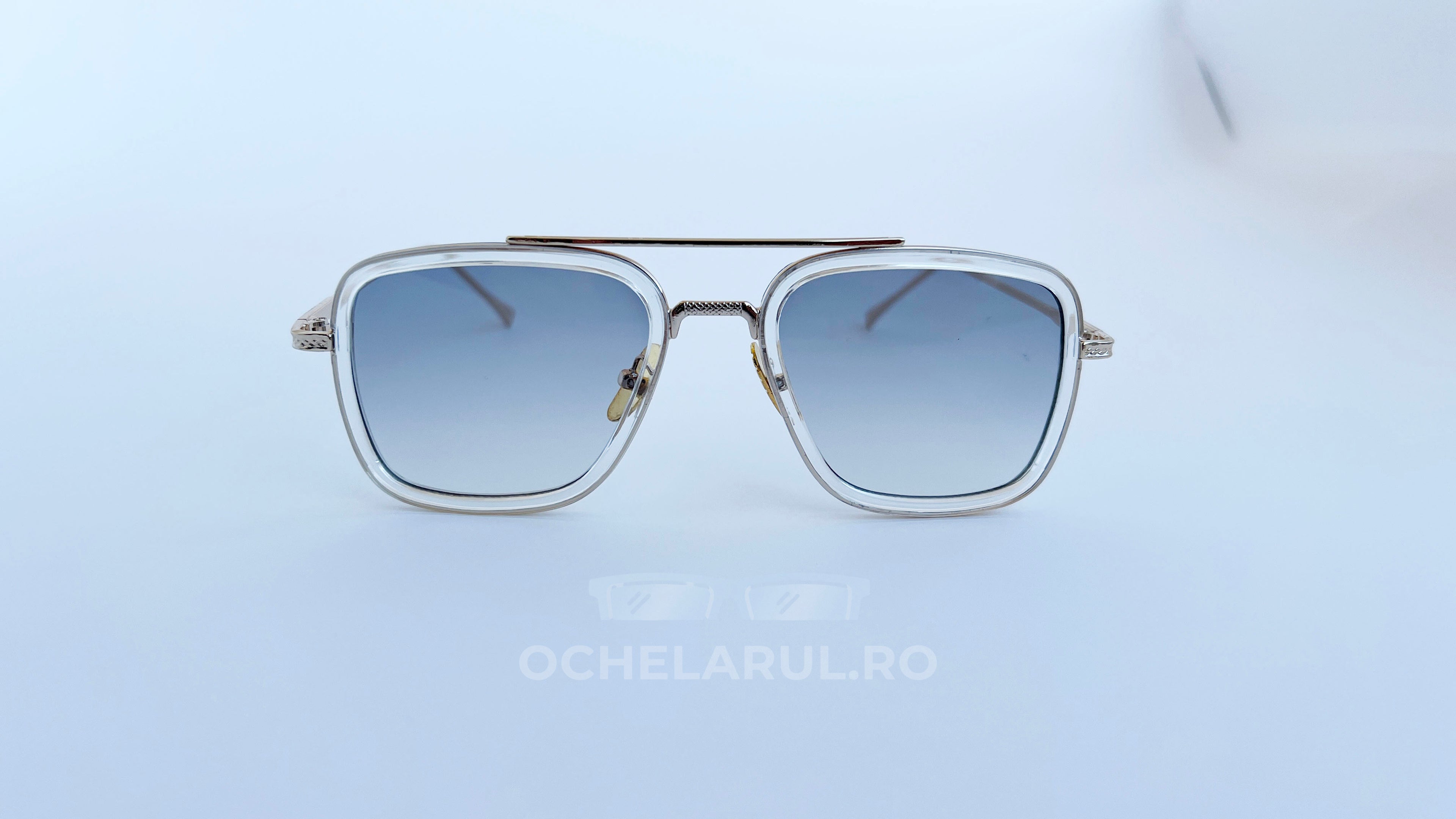 Ochelari Dita Flight Style cu rame aurii transparent, lentile gri degrade, ochelari de soare bărbați eleganți și moderni.