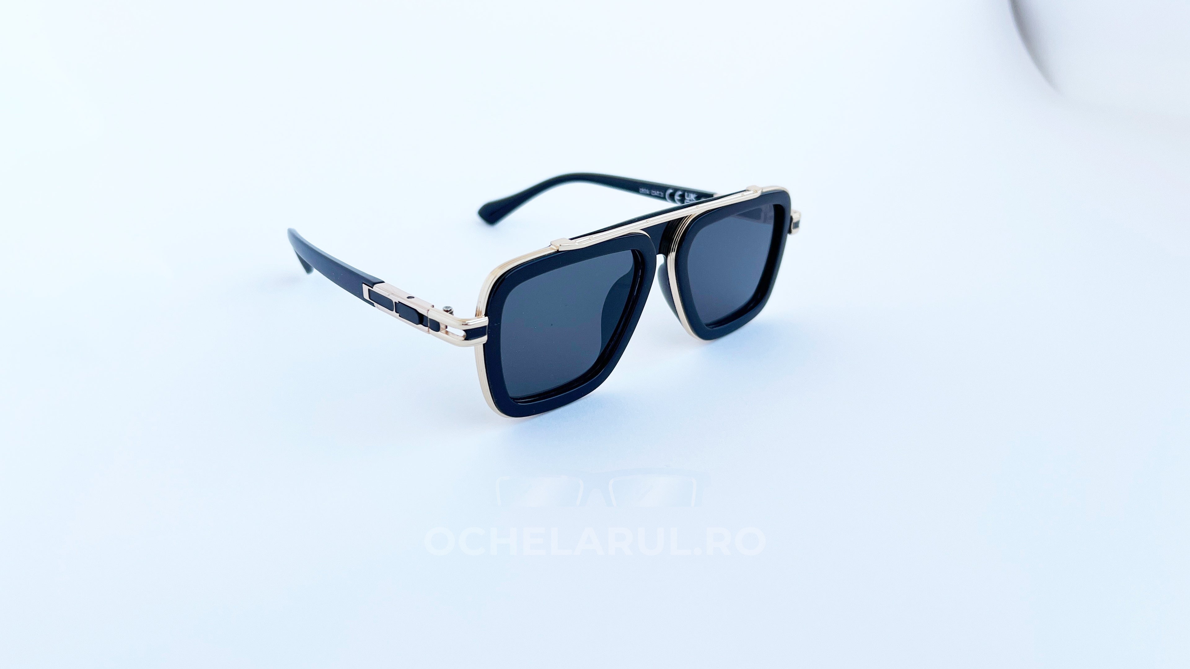 Ochelari de soare Dita LXN-EVO Style negri cu detalii aurii, protecție UV400 pentru bărbați.