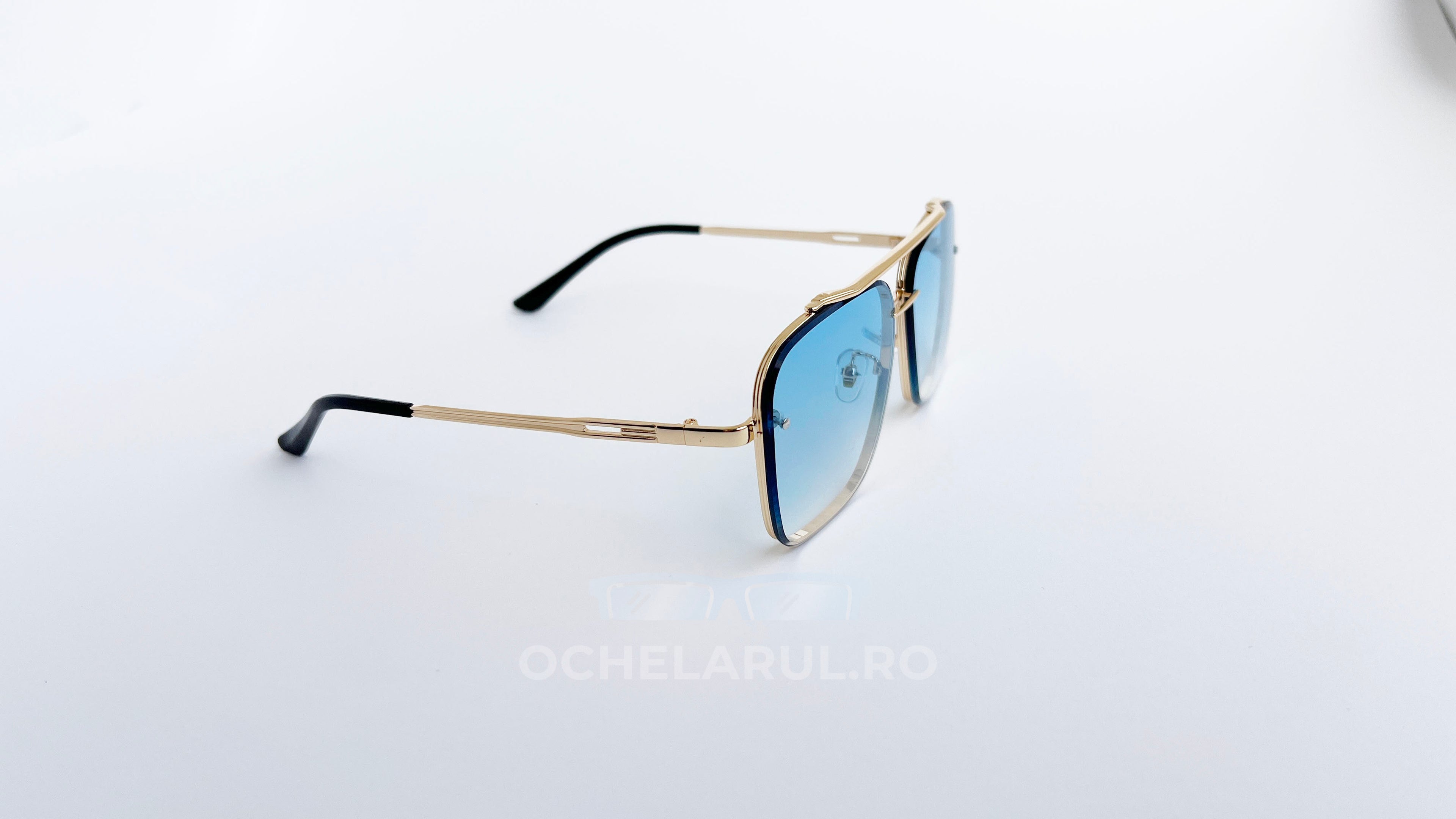 Ochelari de soare Dita Mach Six Style cu rame aurii și lentile albastre degrade pentru bărbați.