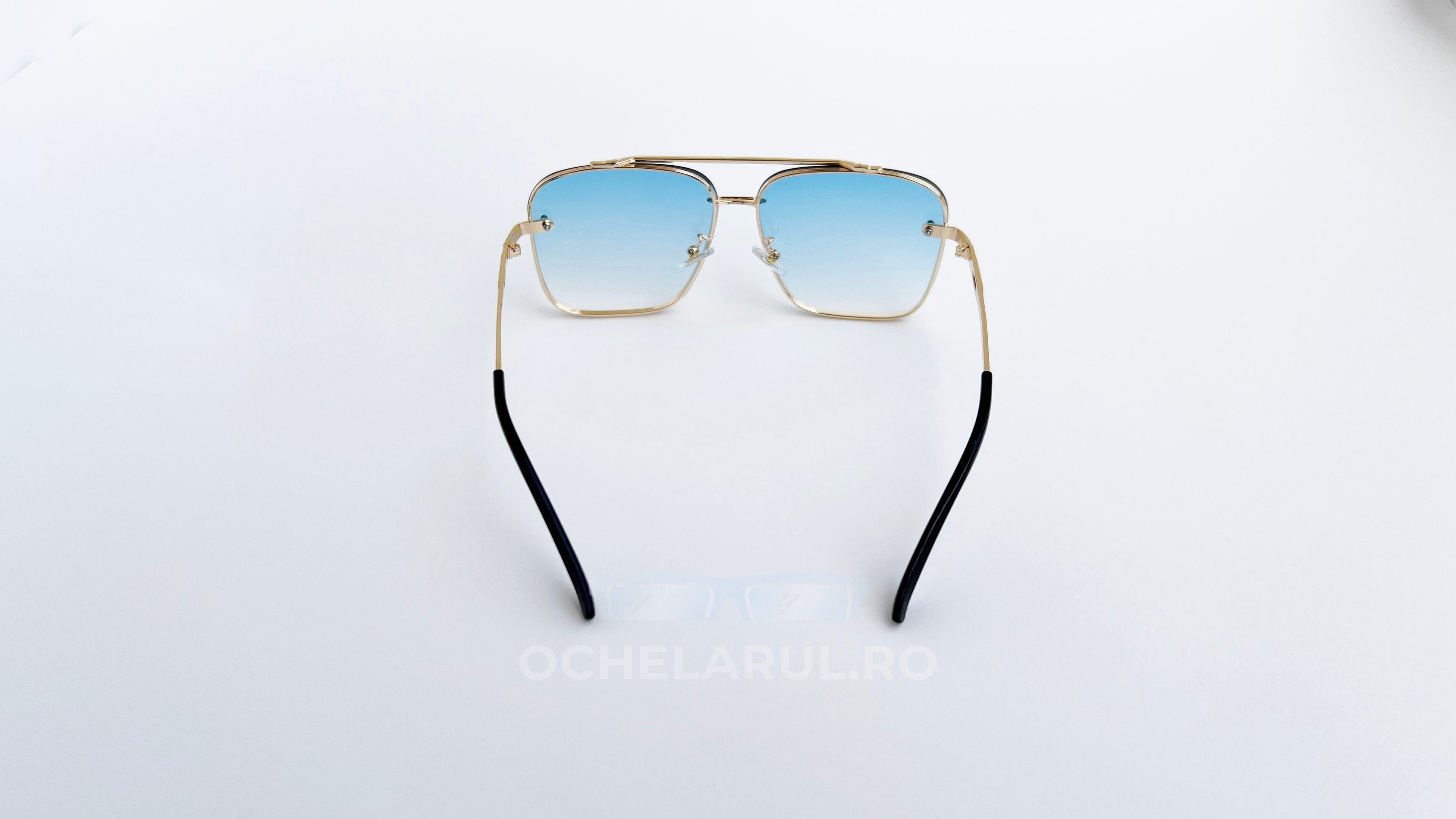Ochelari de soare Dita Mach Six Style cu rame aurii și lentile albastre degrade, model pentru bărbați.