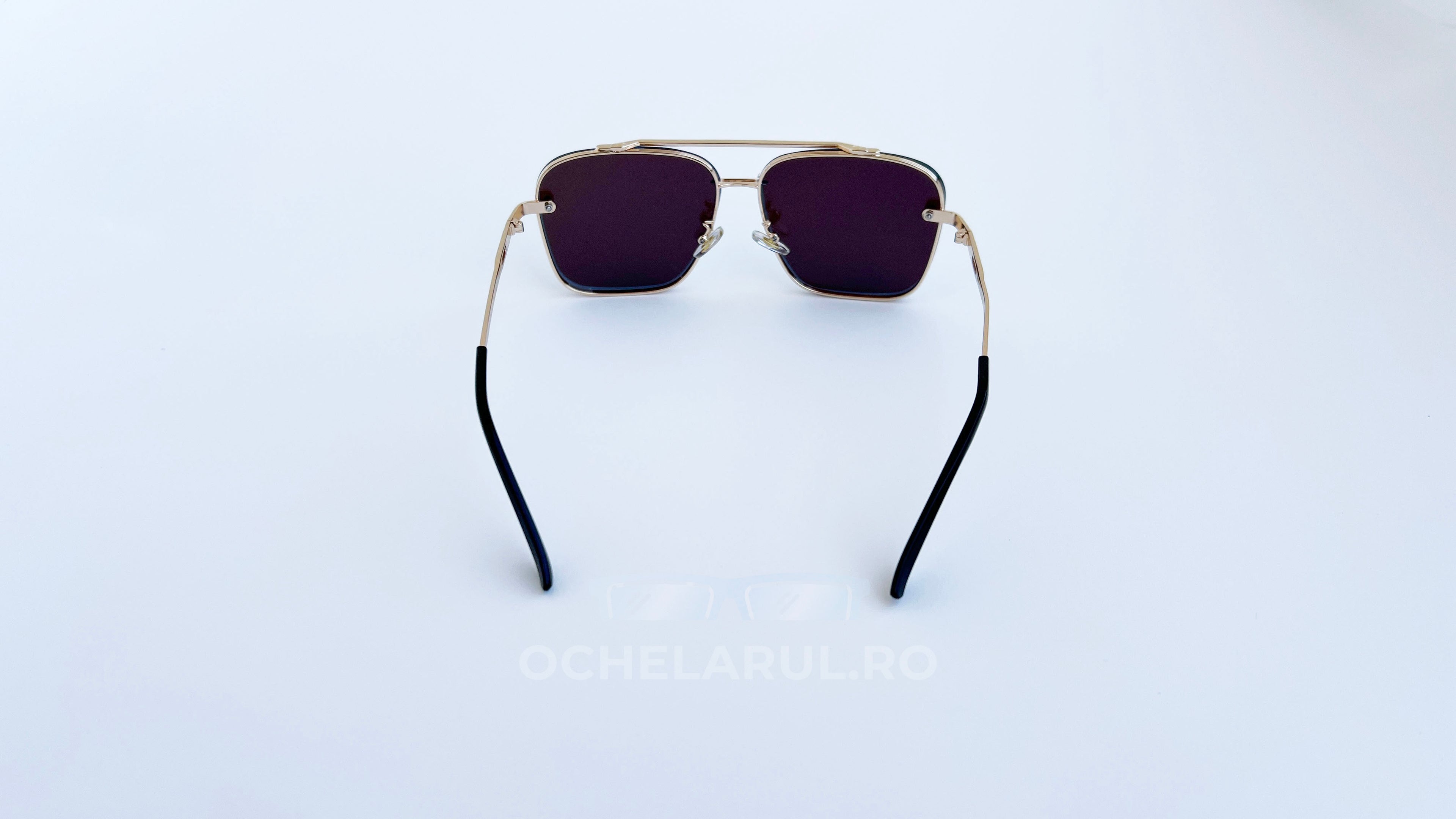 Ochelari de soare Dita Mach Six Style Oglindă cu rame aurii și lentile închise la culoare, design aviator masculin.