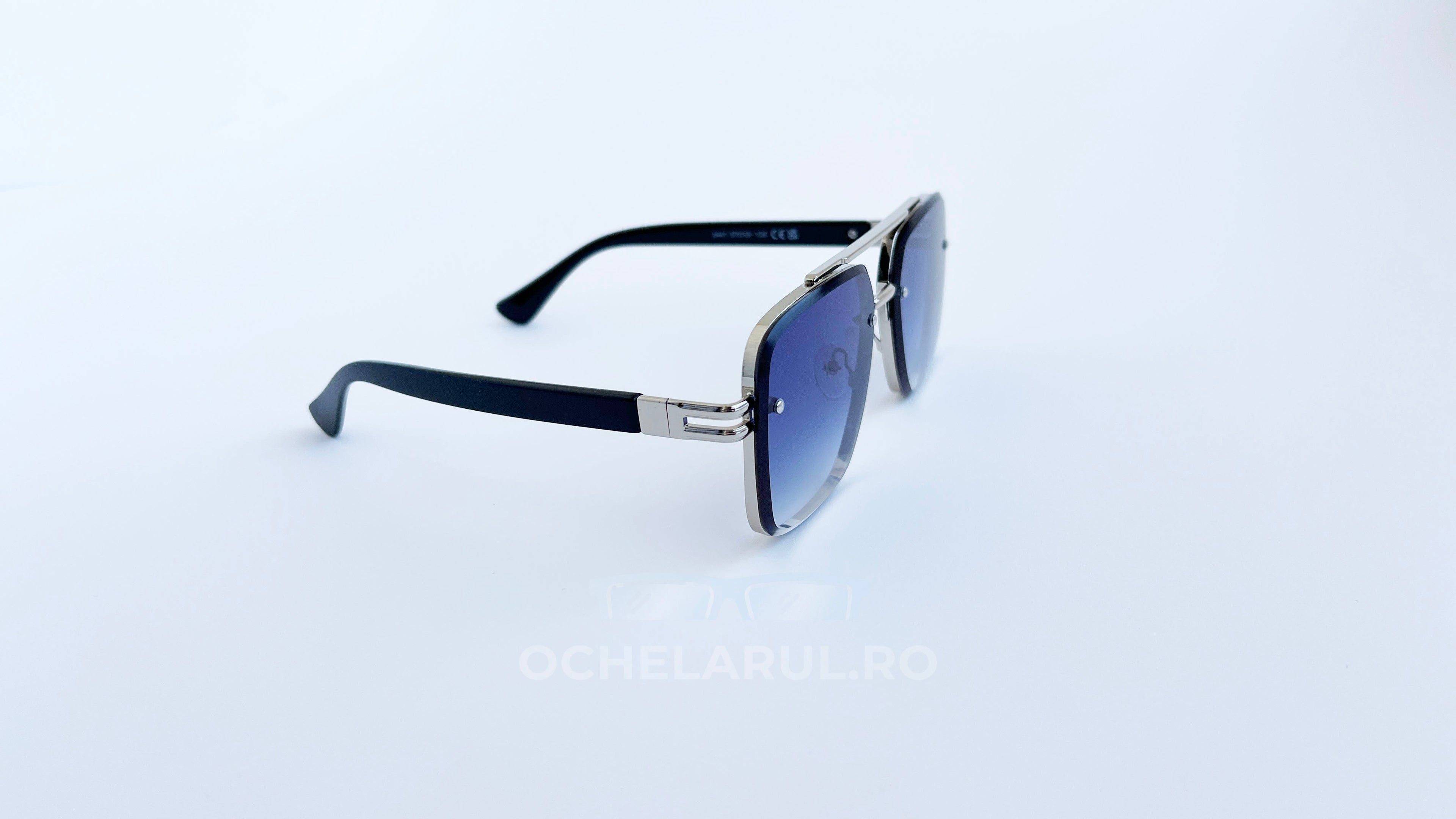 Ochelari de soare Dita Mach Six Style  brate late - Rama argintie neagra, Lentile albastre degrade - vedere laterala