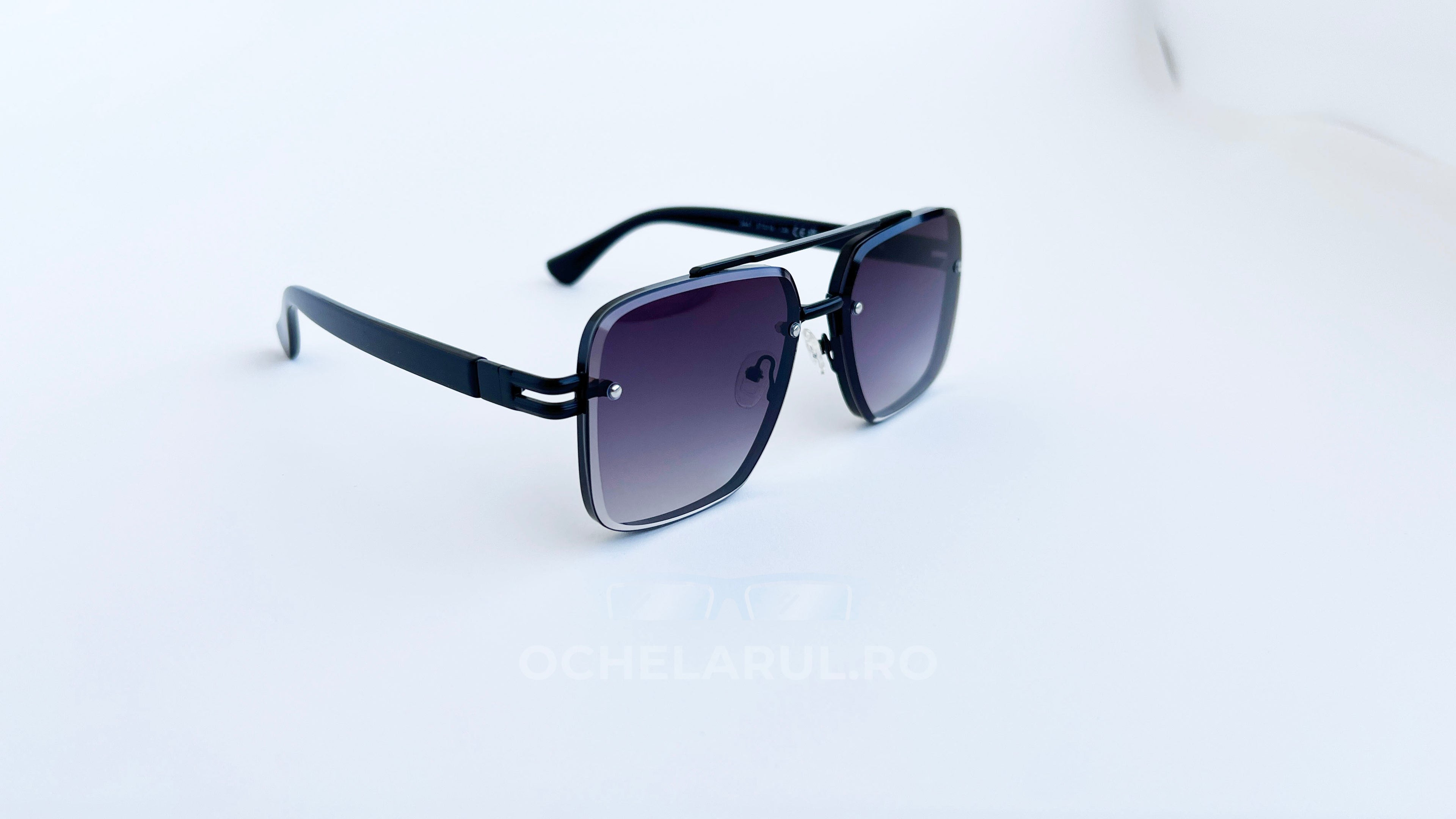 Ochelari de soare Dita Mach Six Style  brate late - Rama neagra, Lentile violet degrade - prezentare