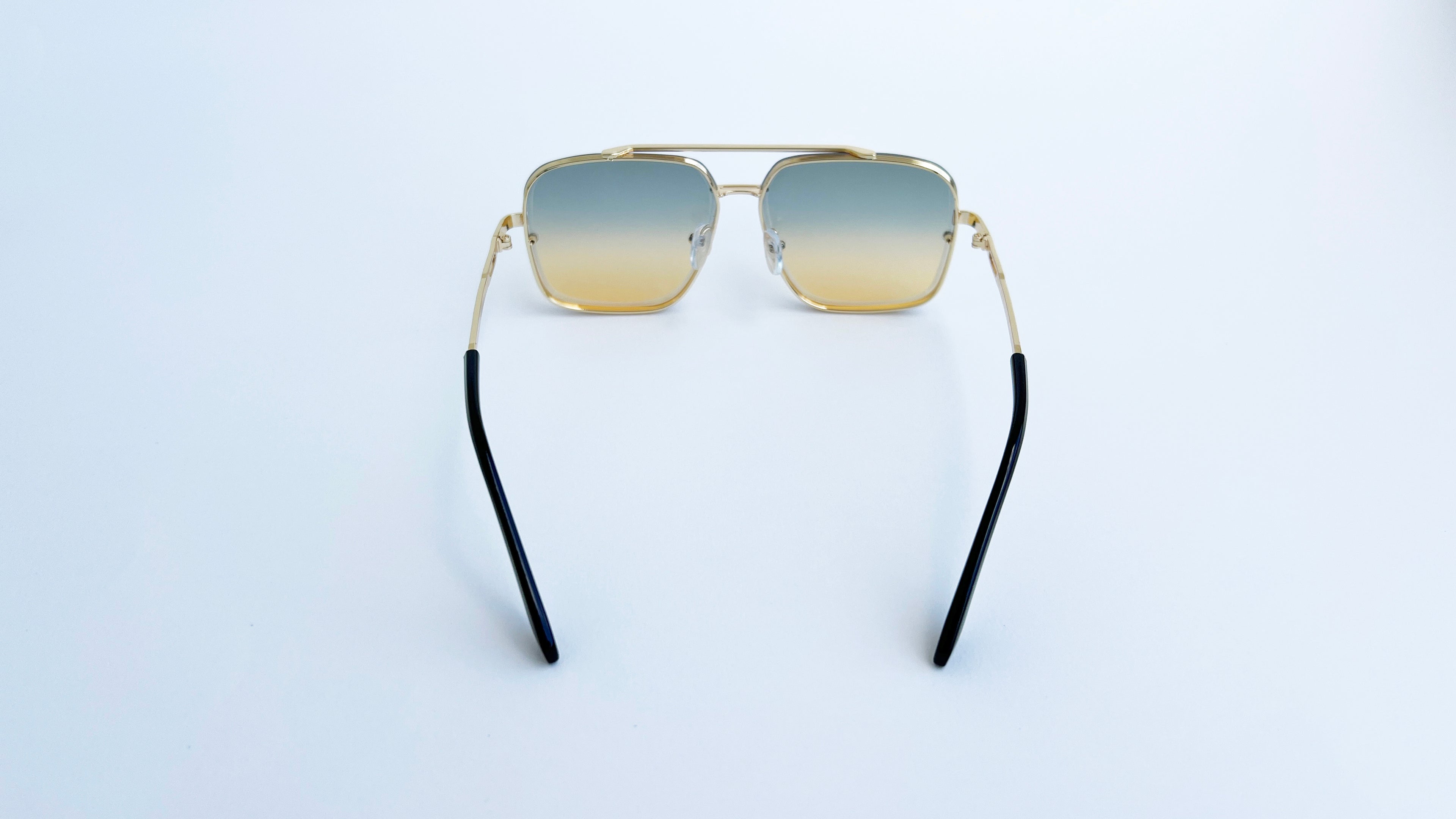 Ochelari de soare Dita Mach Six style, rama aurie si lentile verzi-portocalii degrade, vedere spate complet