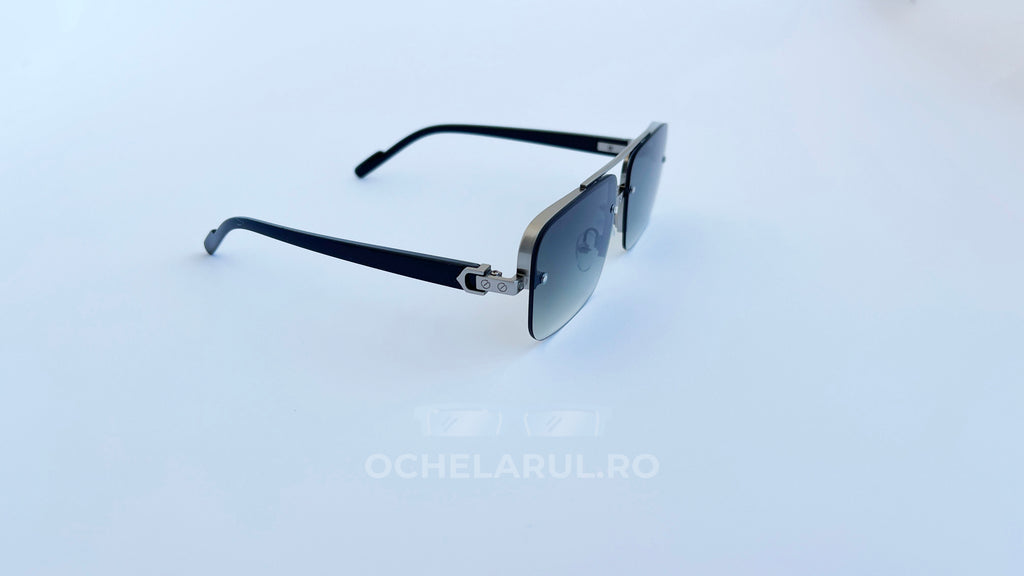 Ochelari de soare Dreptunghiulari cu rame argintii și lentile verzi, model de ochelari de soare bărbătești moderni.