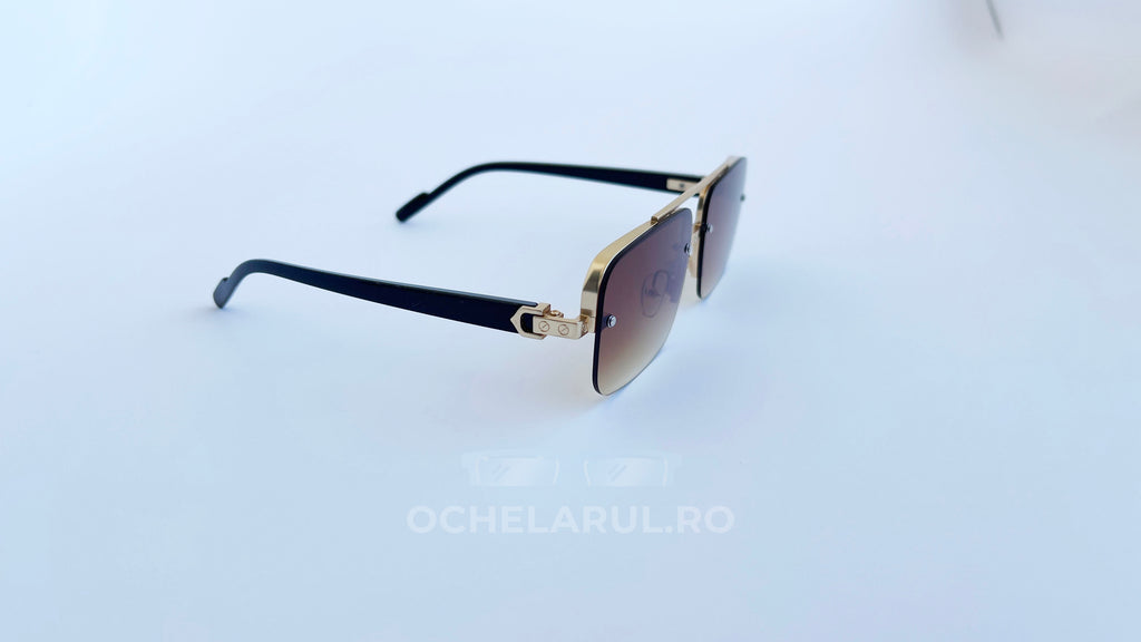 Ochelari de soare Dreptunghiulari cu rame aurii și lentile maro degrade, design modern pentru bărbați.