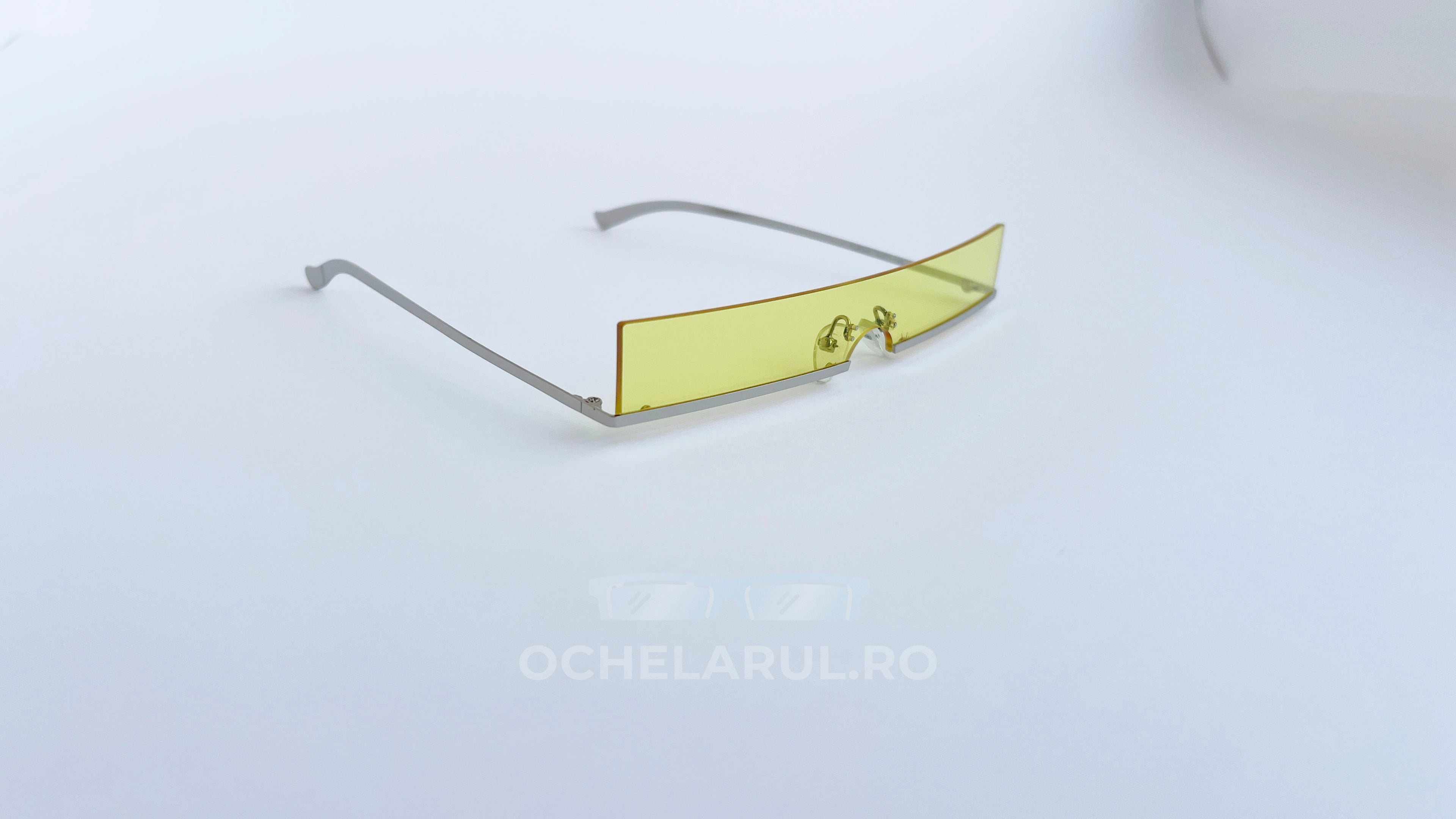 Ochelari de soare Futuriști de Festival