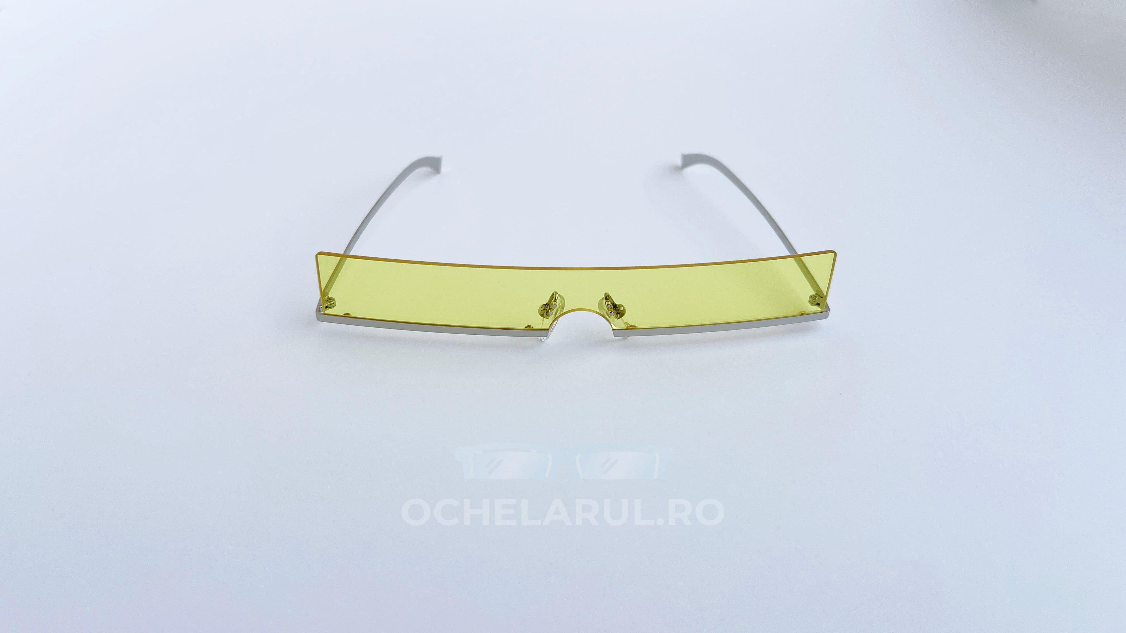 Ochelari de soare Futuriști de Festival