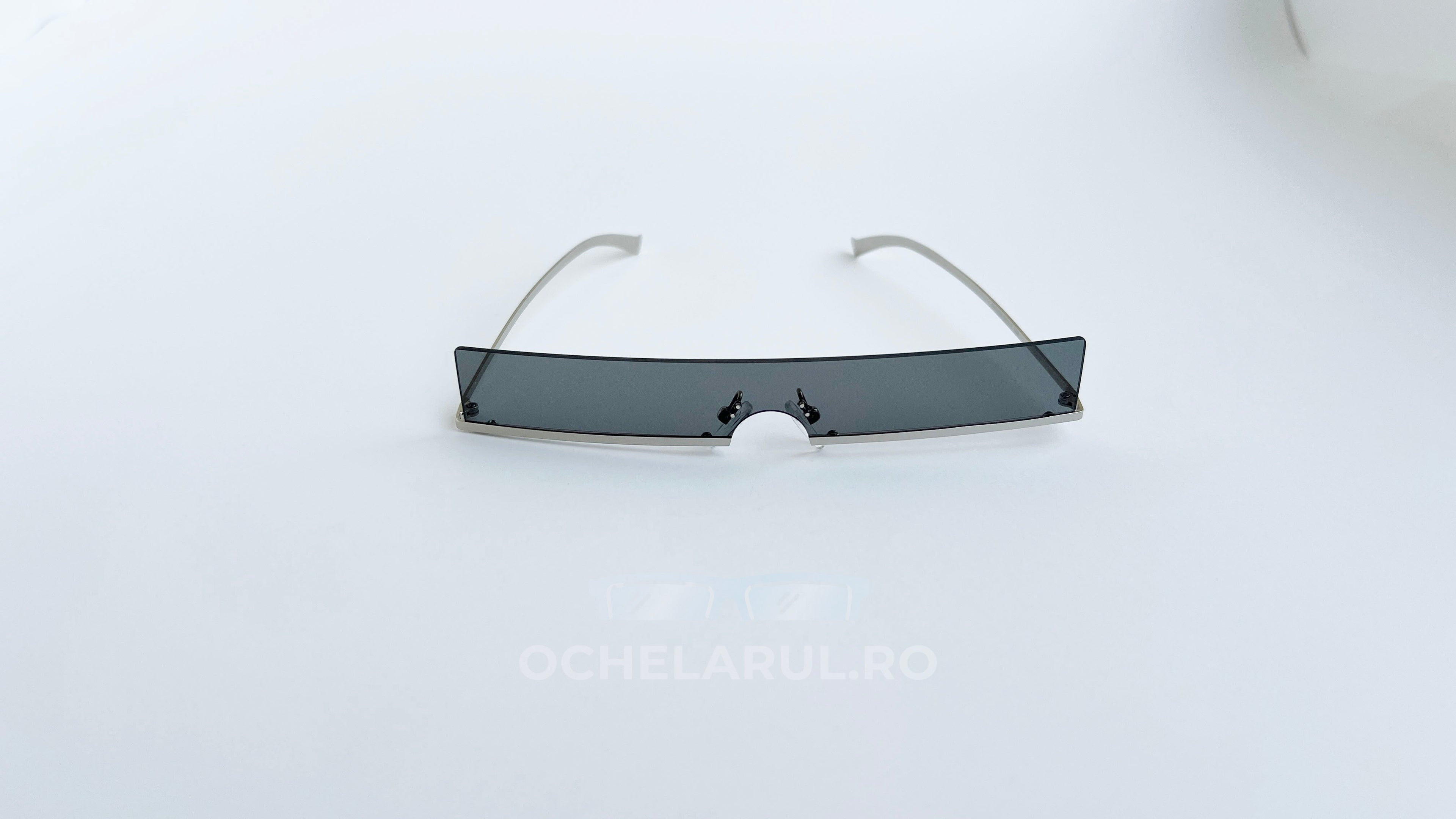 Ochelari de soare Futuriști de Festival