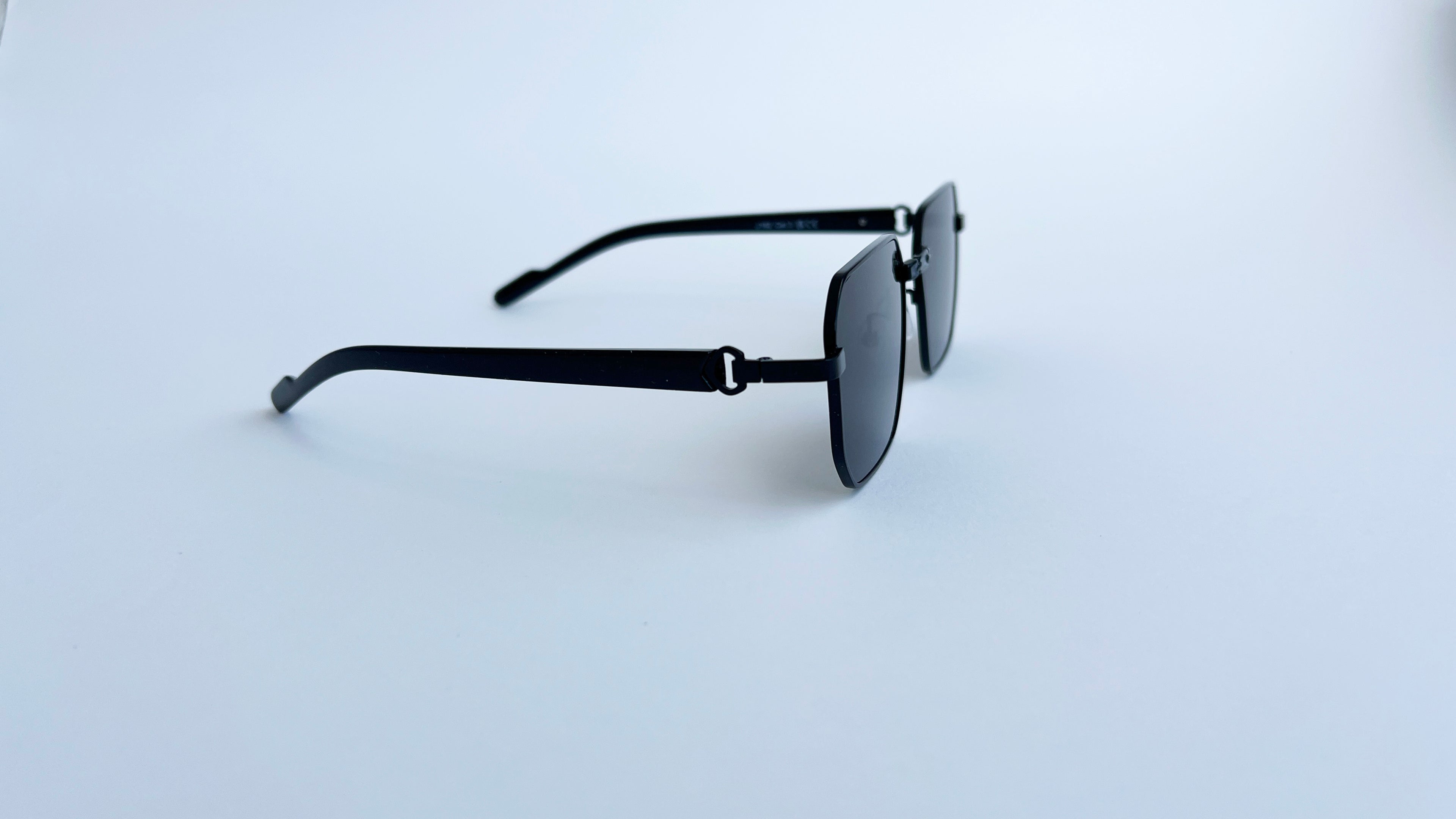 Ochelari de soare Heptagonali