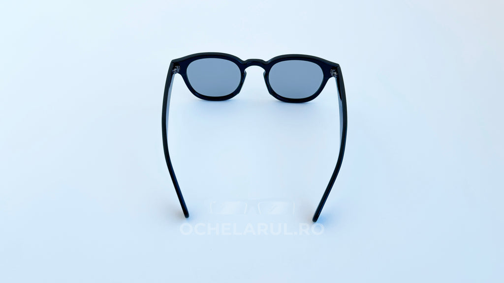 Ochelari Moscot Lemtosh Style - Polarizați Fotocromatici cu rame negre și lentile gri, eleganți pentru orice ținută.