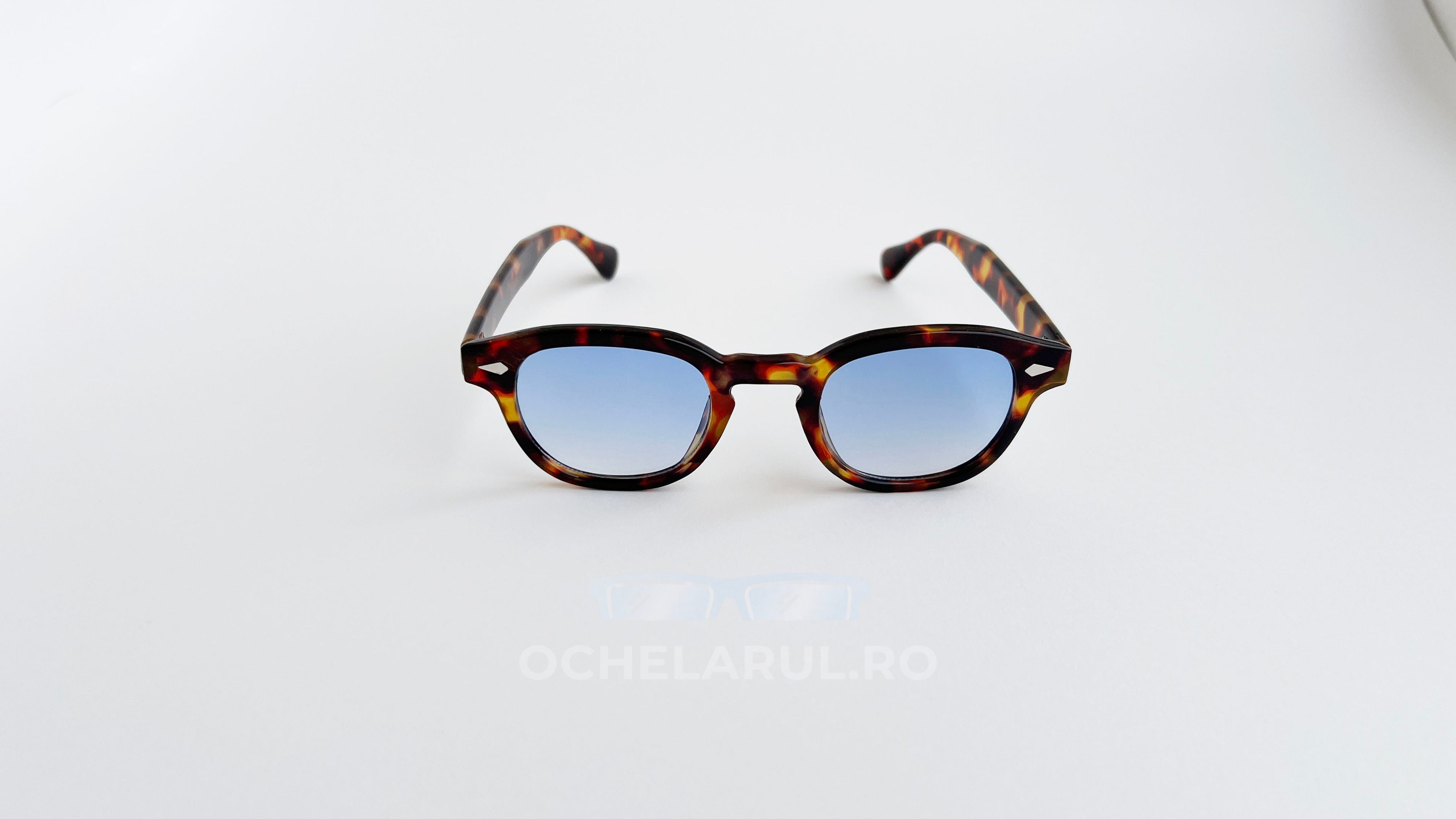 Ochelari de soare Moscot Lemtosh Style cu rame havana și lentile albastre degrade pentru bărbați.