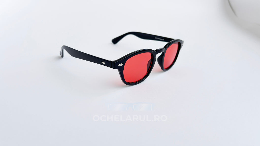 Ochelari de soare Moscot Lemtosh Style cu rame negre și lentile roșii, design clasic pentru bărbați.