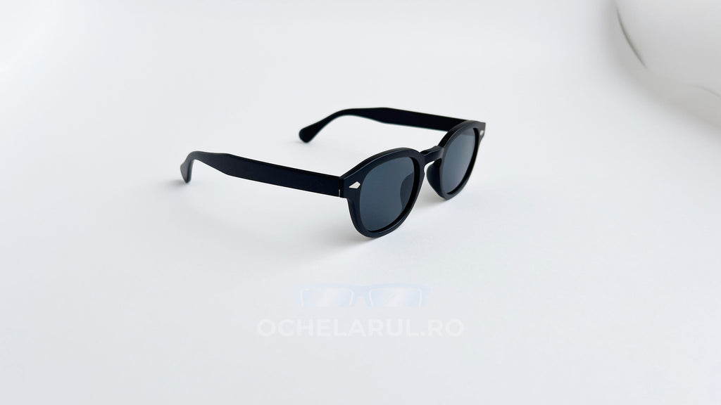 Ochelari de soare Moscot Lemtosh Style cu rame negre mate și lentile negre, model elegant pentru bărbați.