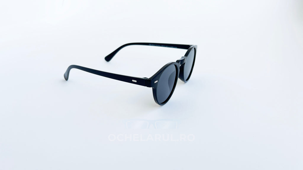 Ochelari de soare Oliver Peoples Style - Rama neagra - Lentile negre - Vedere laterala 2