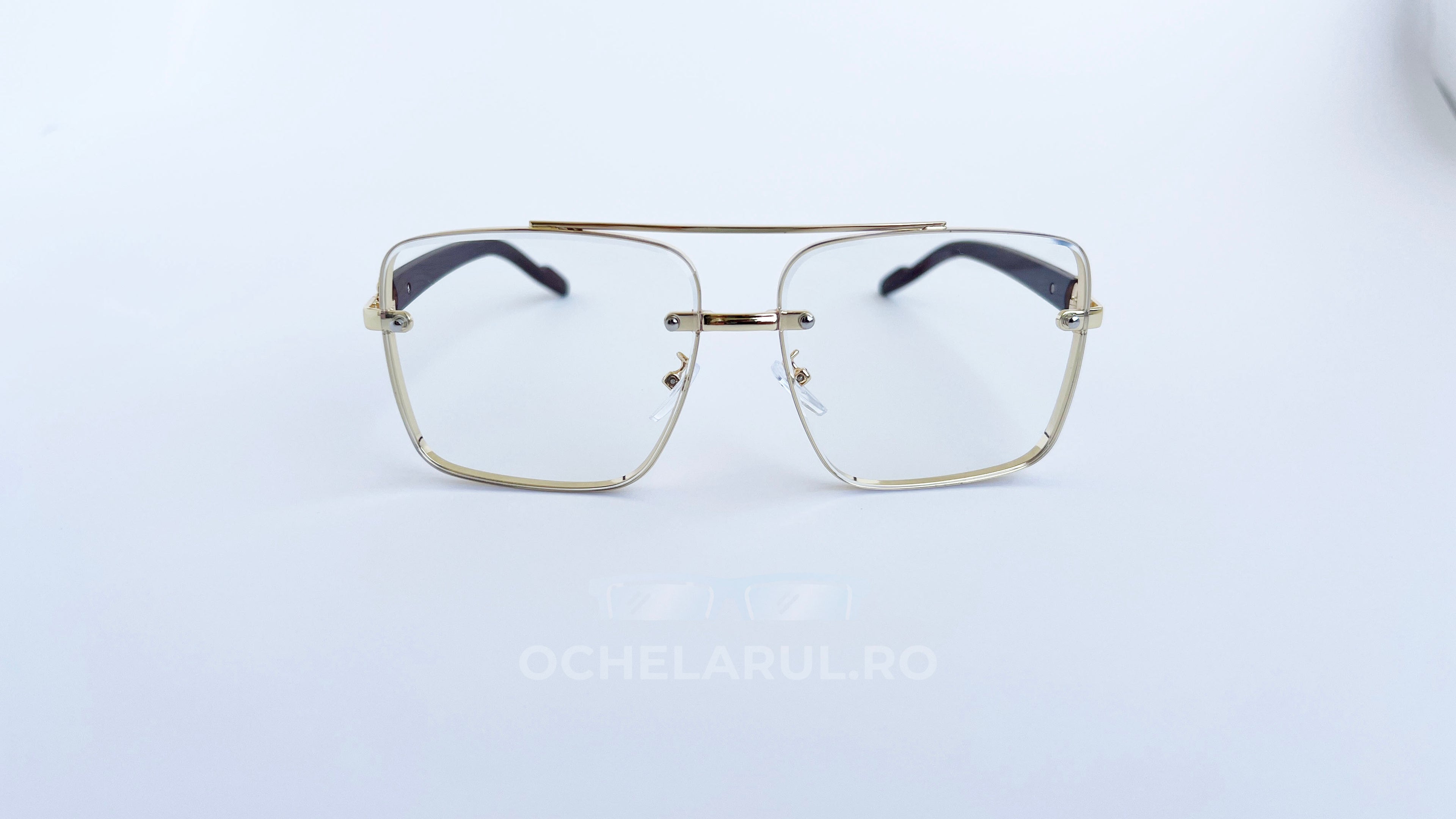 Ochelari Patrati Design Vintage cu rama aurie și lentile transparente, stil retro elegant pentru bărbați și femei.