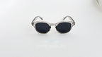 Ochelari de soare Moscot Lemtosh Style cu rame gri transparente și lentile negre, design clasic pentru bărbați.