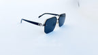 Ochelari de soare rectangulari semi-rim, rama argintie si lentile negre, prezentare