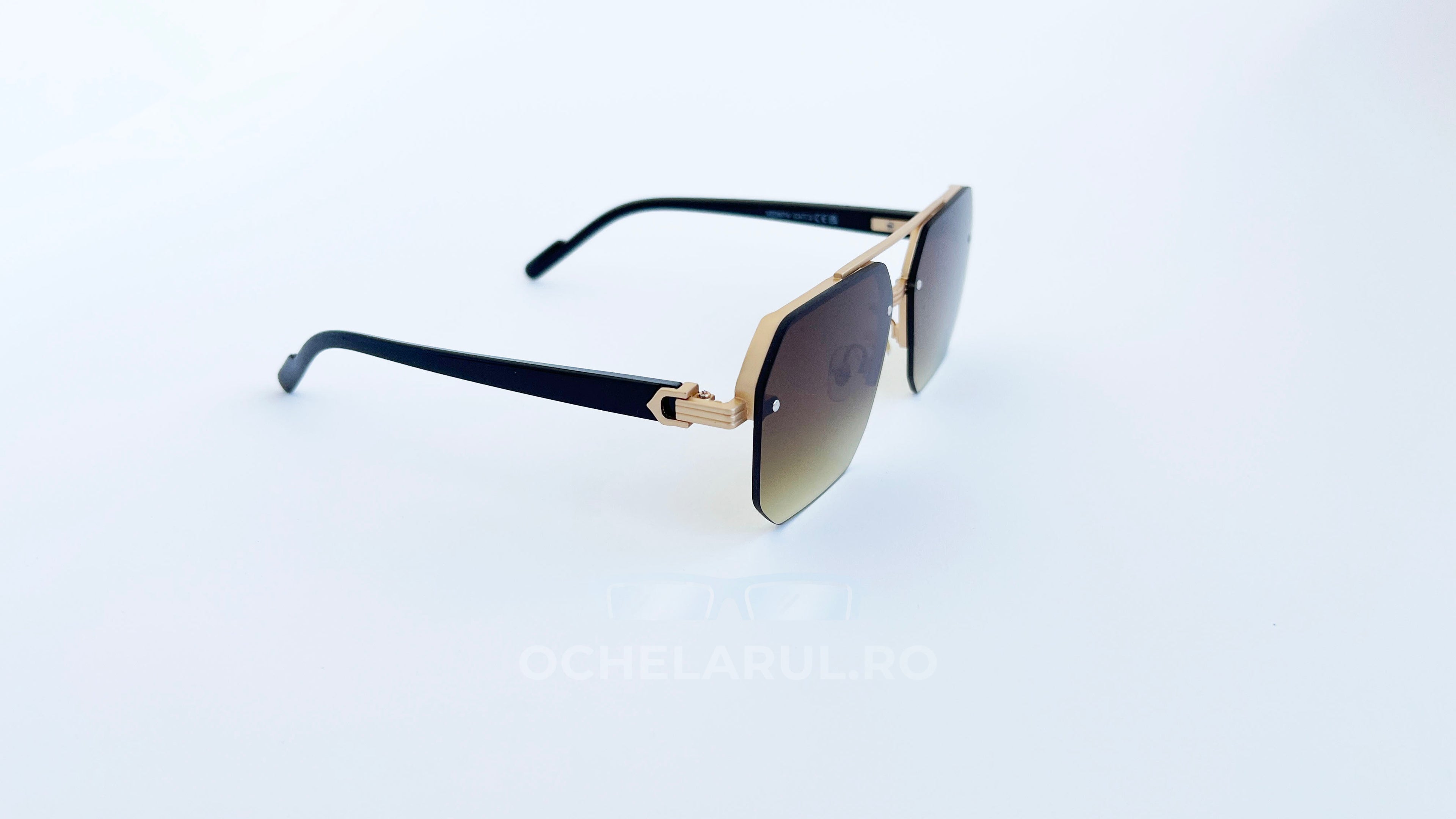 Ochelari de soare rectangulari semi-rim, rama aurie si lentile verzi degrade, vedere laterala