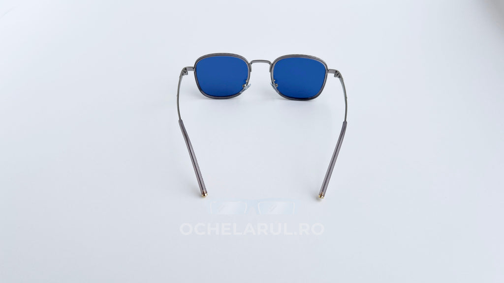 Ochelari de soare retro patrati, rama argintie si lentile albastre, vedere spate