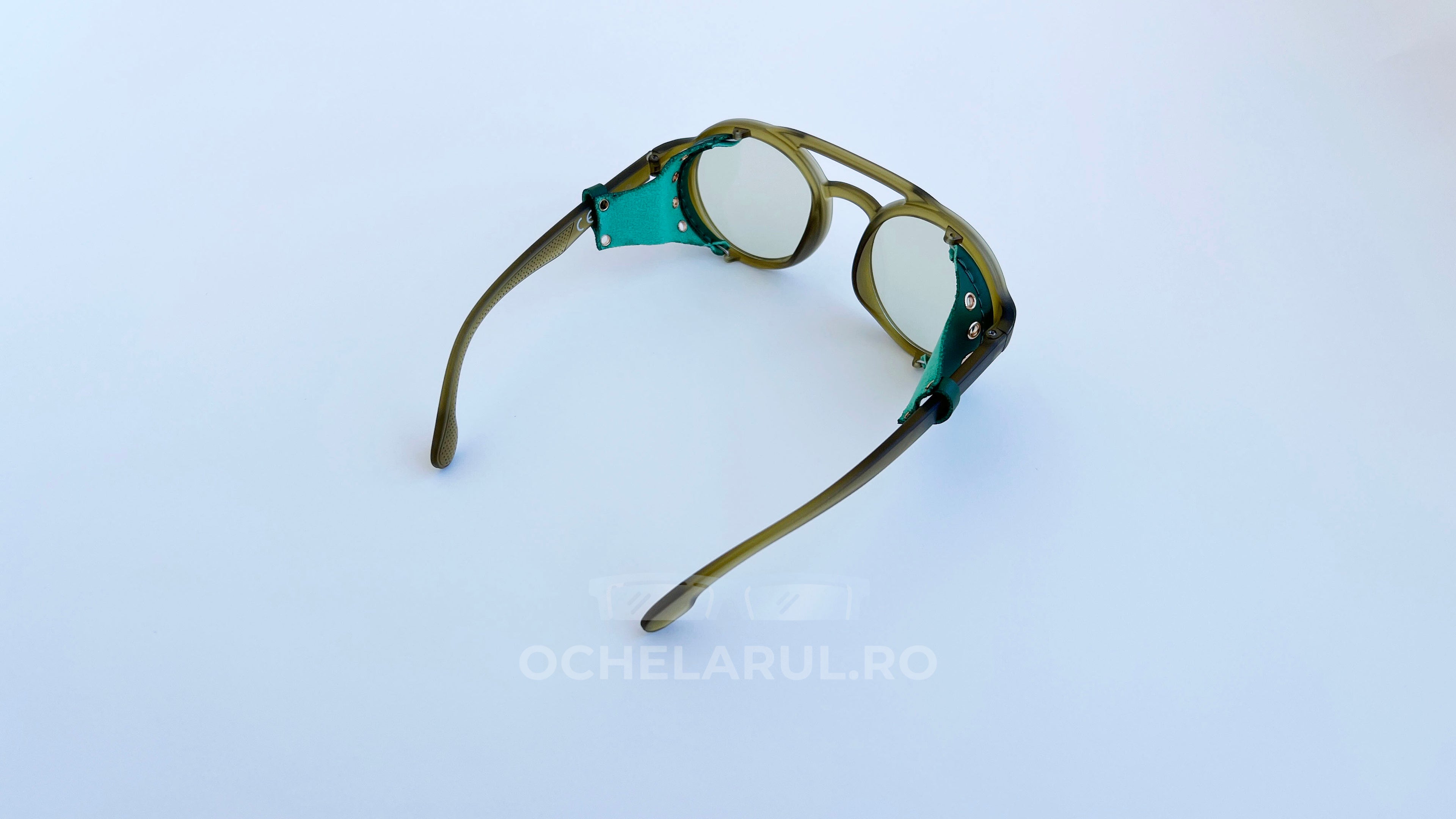 Ochelari de soare Steampunk Rotunzi cu rame din piele și lentile verzi, design pentru bărbați.