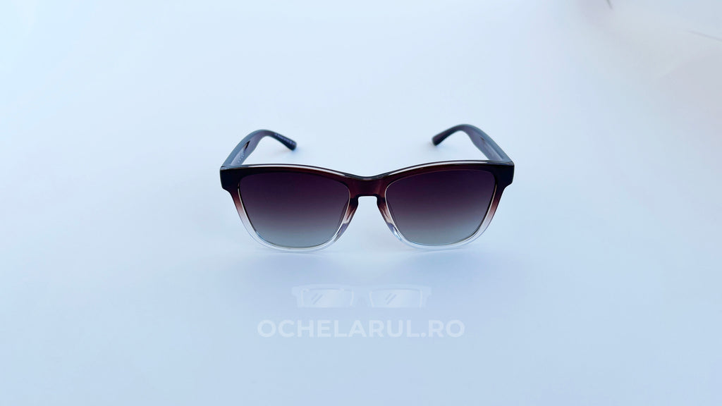 Ochelari de soare Wayfarer Style Polarizați cu rame maro degrade și lentile maro degrade, design masculin clasic.