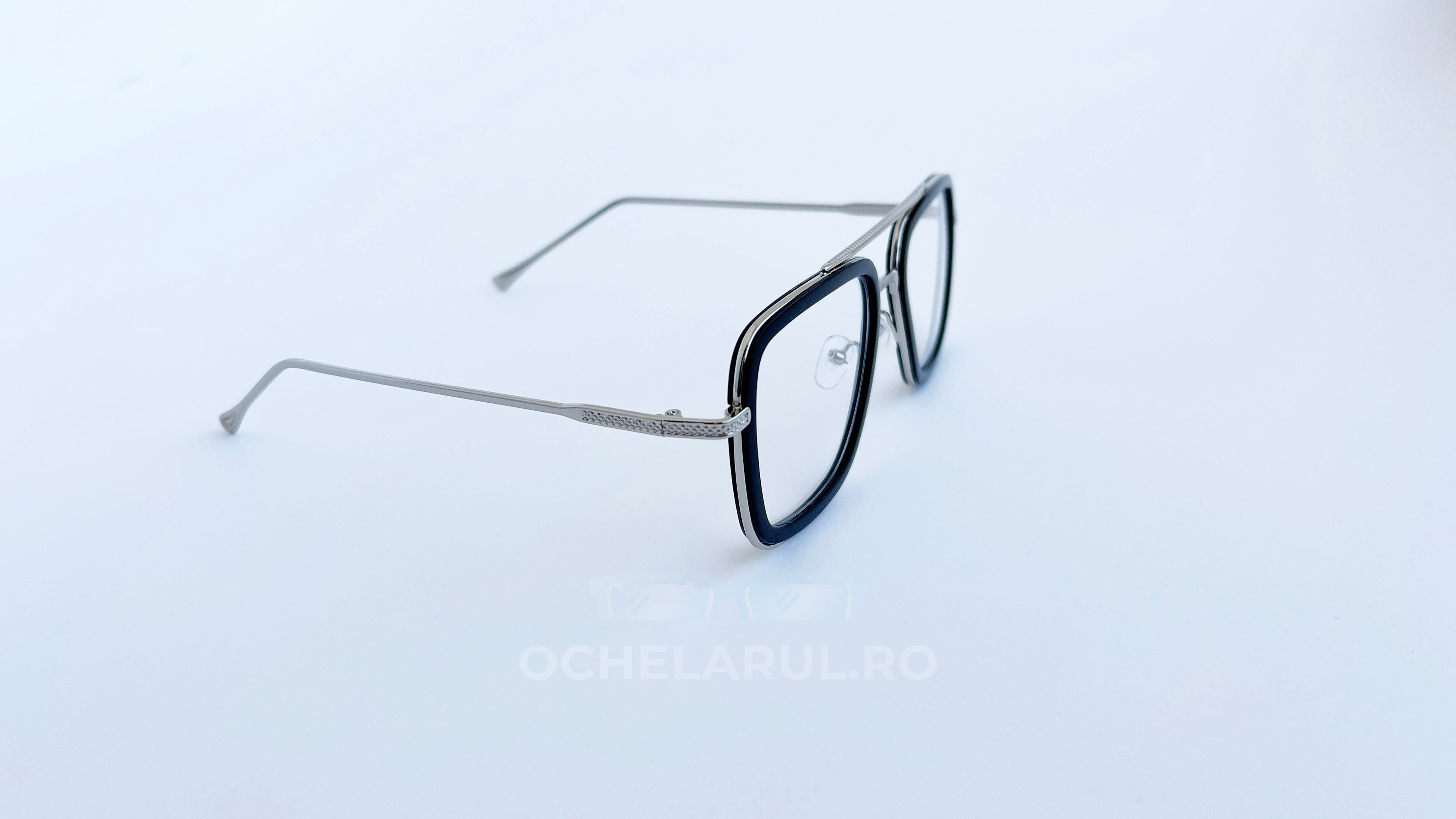 Ochelari Dita Flight Style - Rama argintie neagra, Lentile transparente - vedere laterala