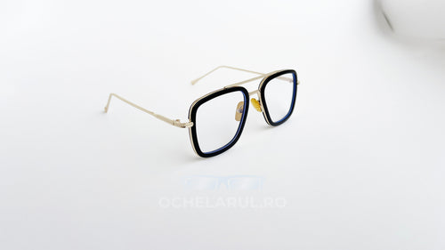 Ochelari Dita Flight Style cu rame aurii și negre, design modern pentru bărbați, lentile transparente.