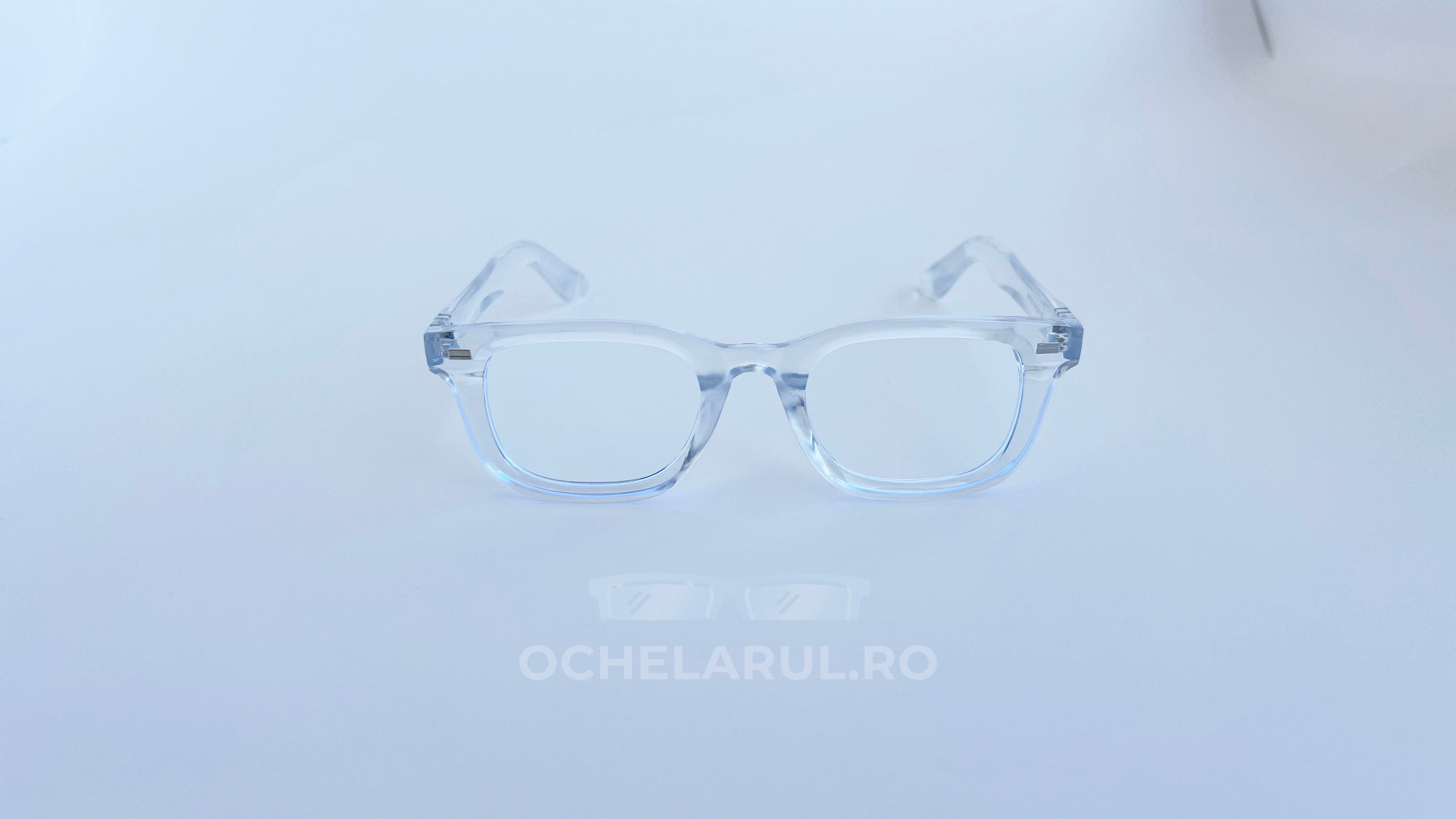 Rame ochelari Moscot Klutz Style transparente, cu lentile clare, design modern și minimalist pentru ochelari de soare bărbați.