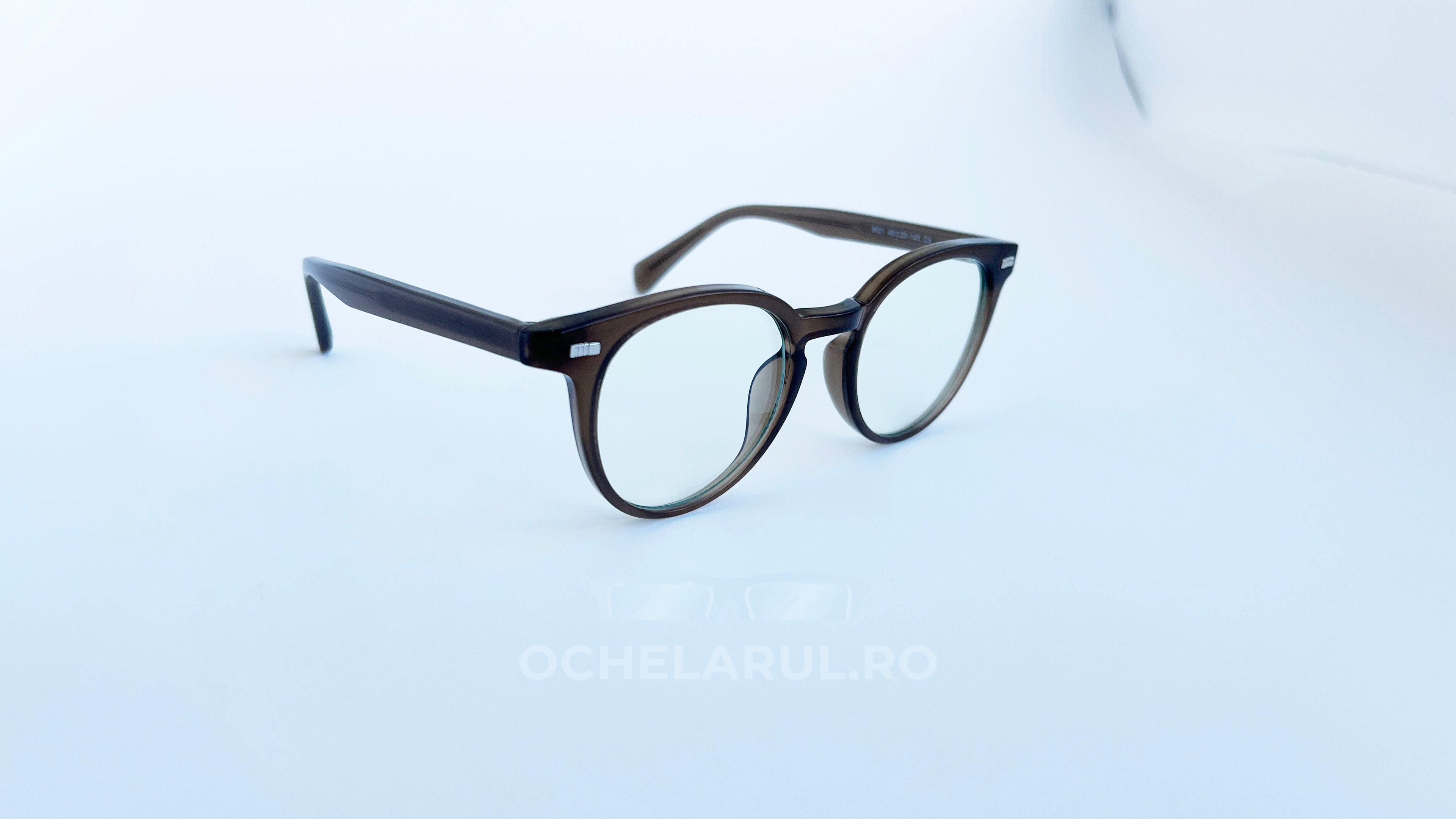 Rame ochelari Ovale Large Size cu lentile transparente și un design elegant, potrivite pentru un stil modern și confortabil, perfecte pentru uz zilnic.