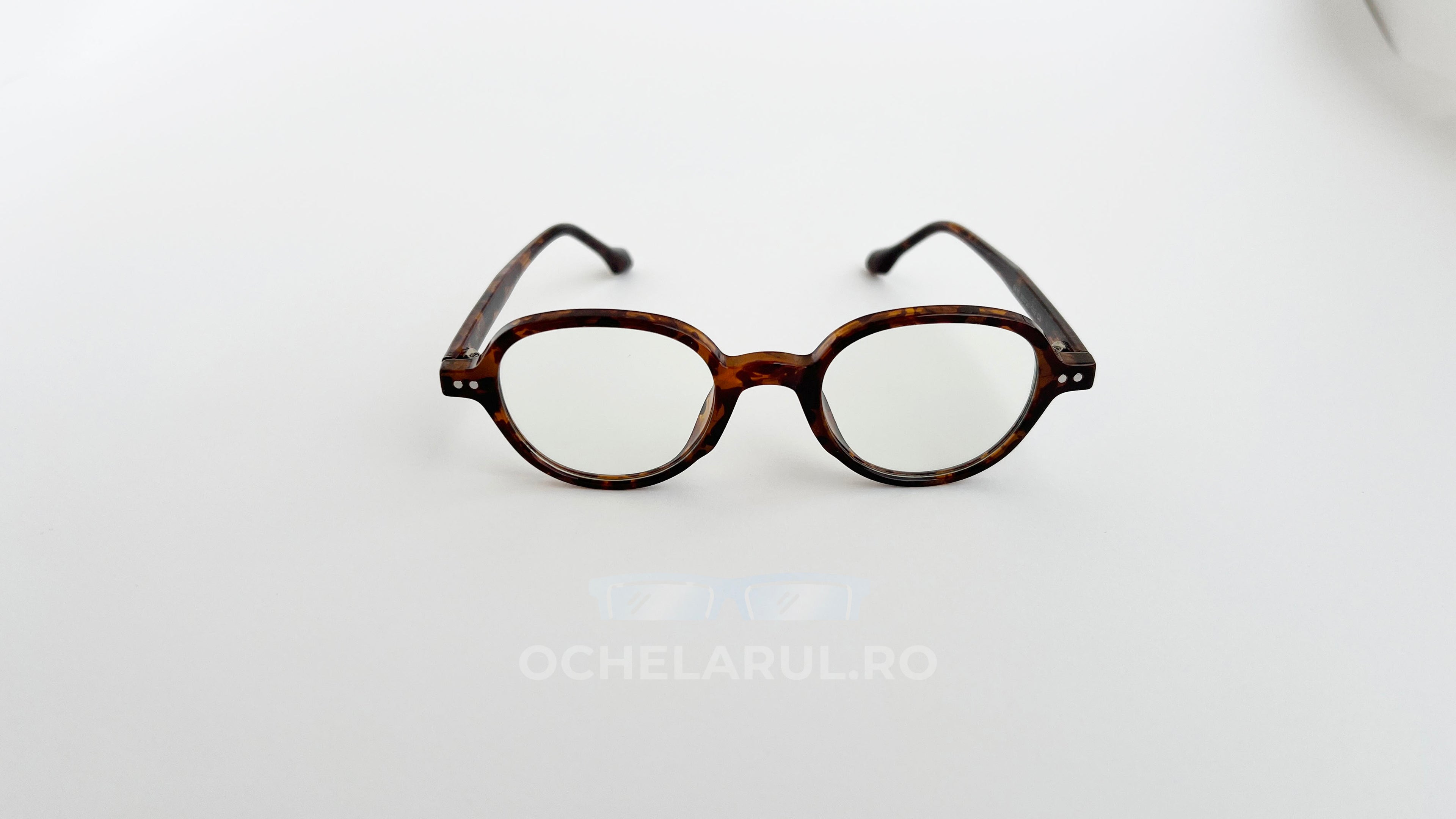 Rame ochelari Retro Style cu lentile transparente și cadru havana, design clasic pentru ochelari de vedere.