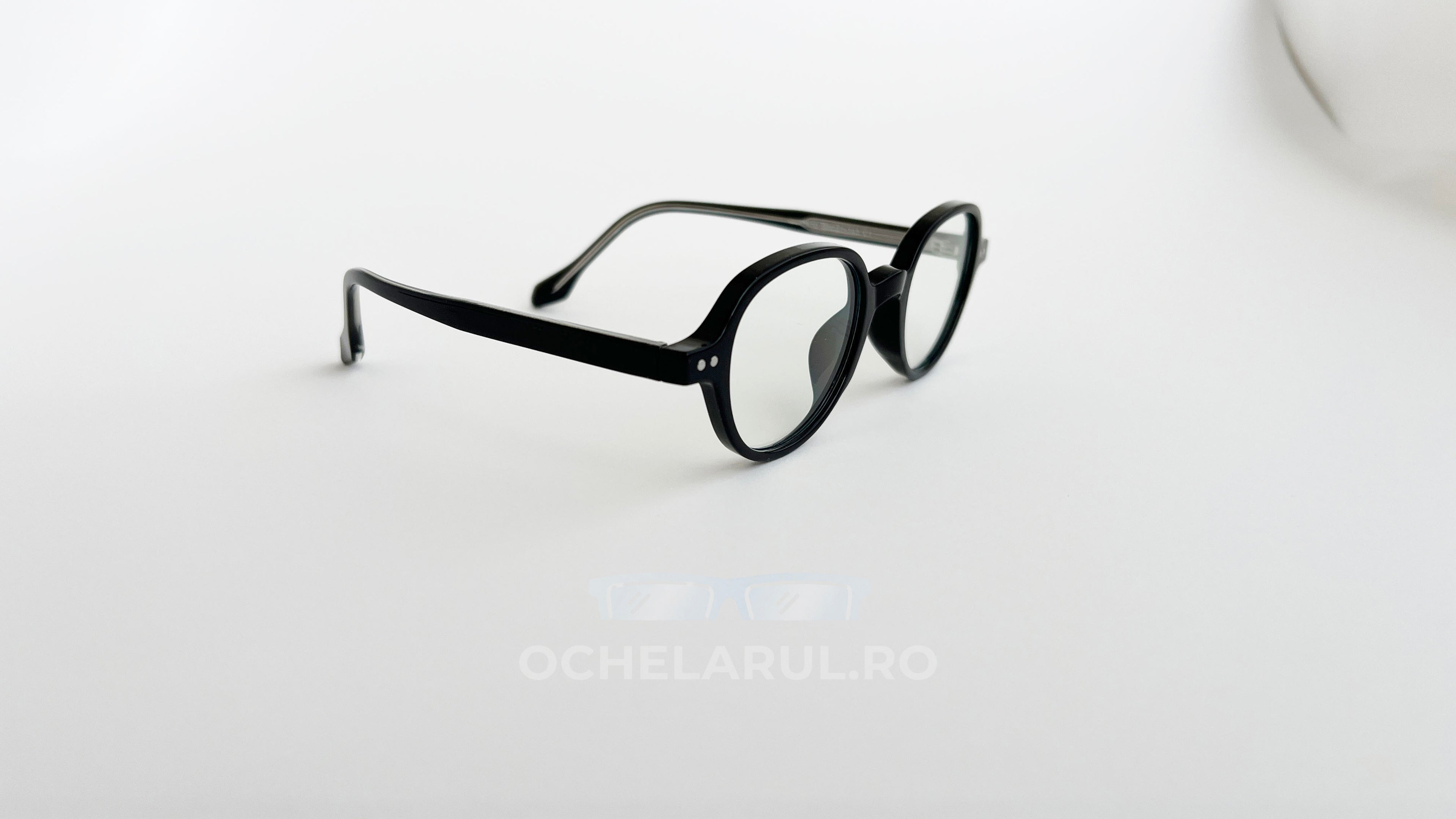 Rame ochelari Retro Style negre, cu lentile transparente, design clasic și elegant pentru ochelari de vedere.